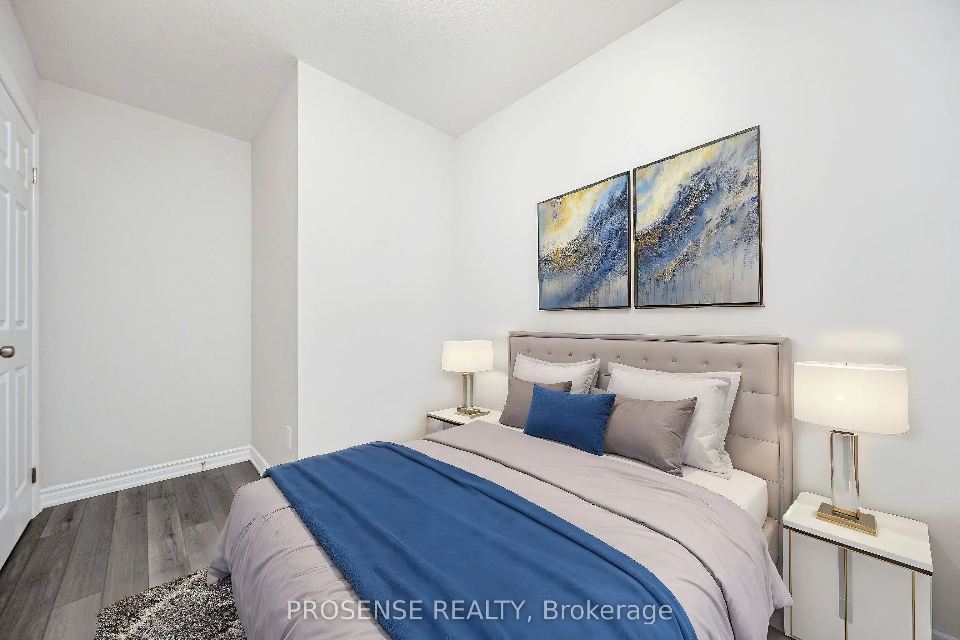 677 Park Road N, #124
