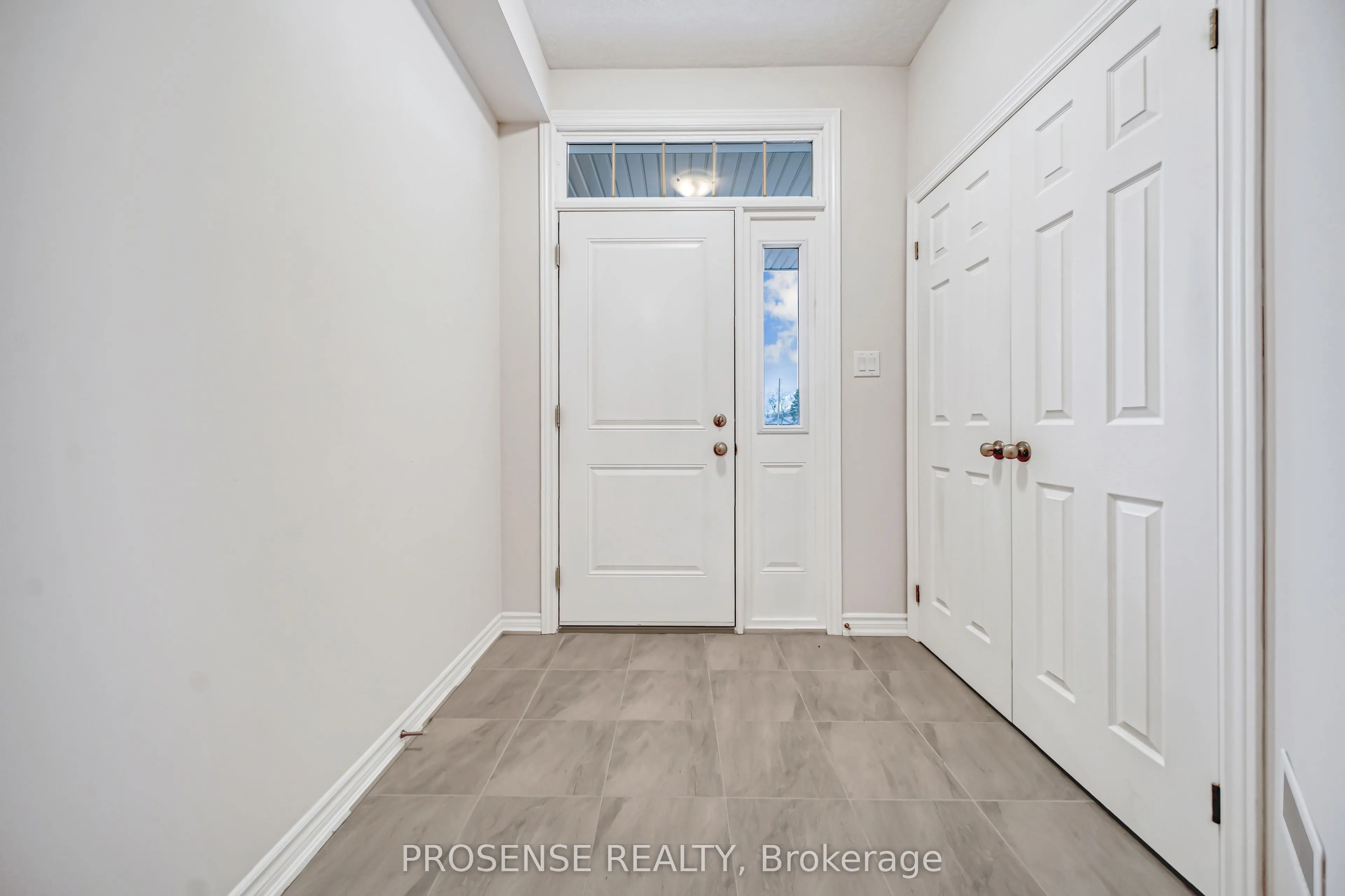 677 Park Road N, #124