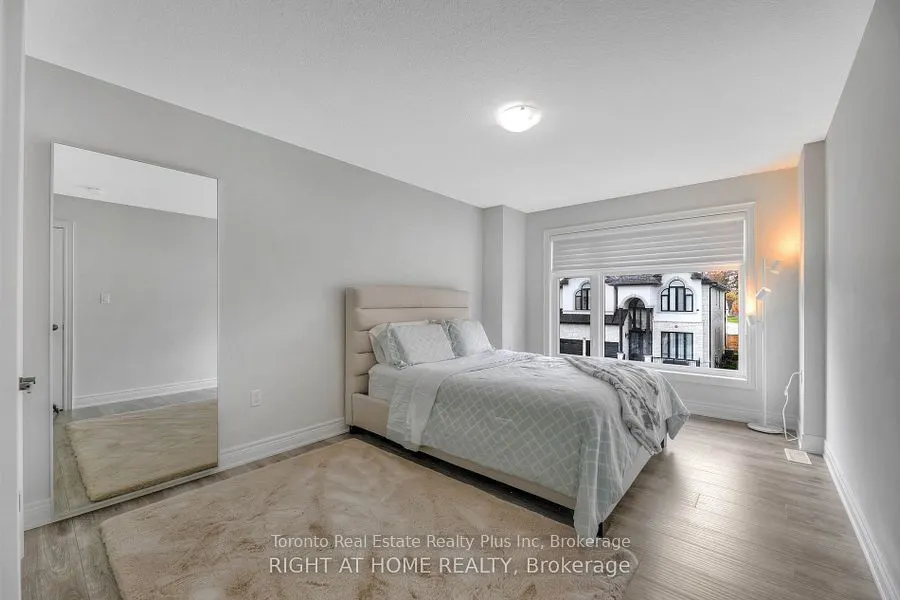 27 Deerfield Lane