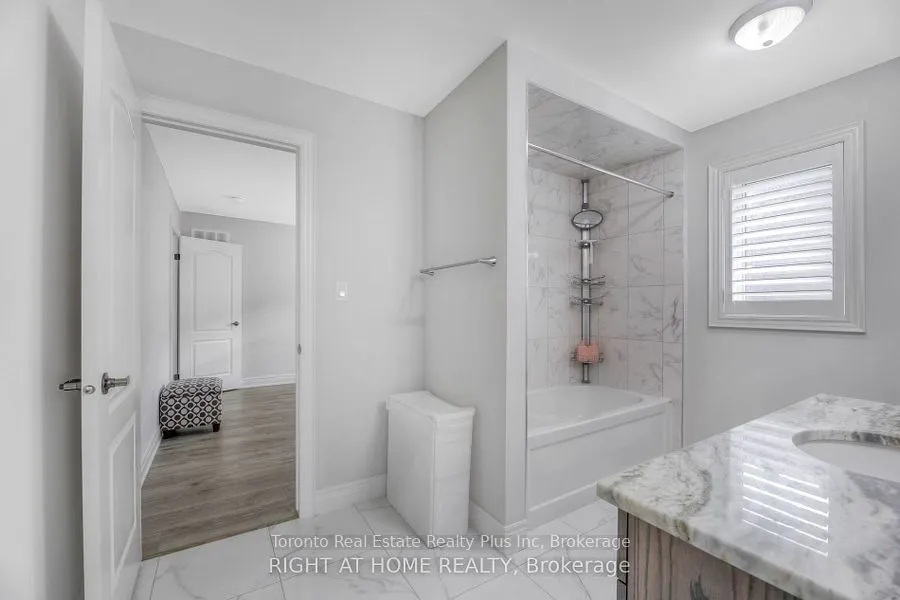 27 Deerfield Lane