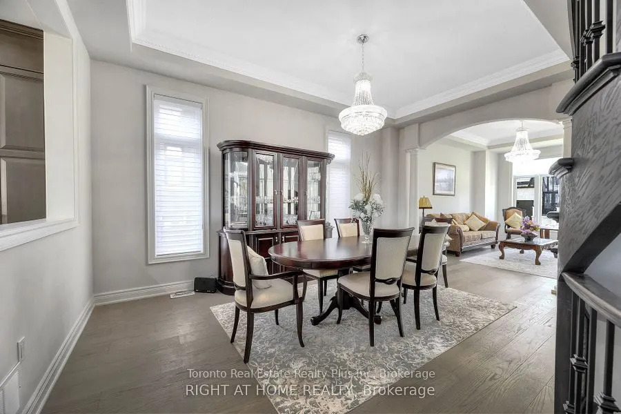 27 Deerfield Lane