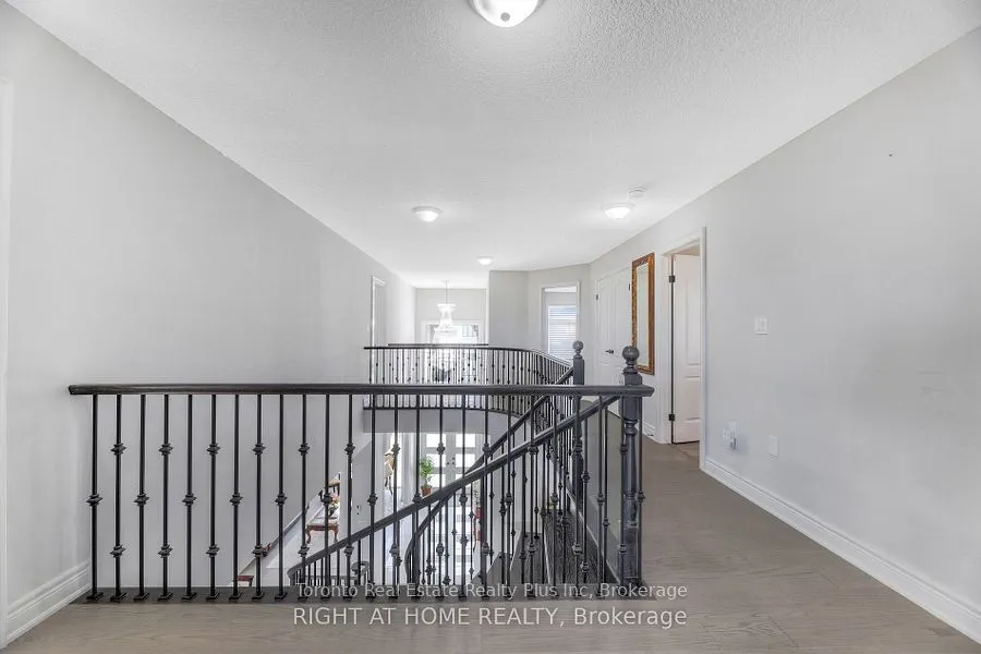 27 Deerfield Lane
