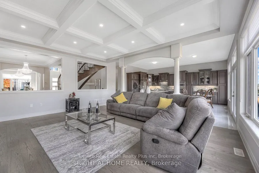 27 Deerfield Lane