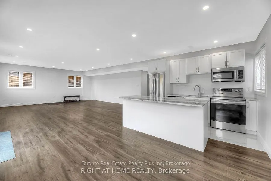 27 Deerfield Lane
