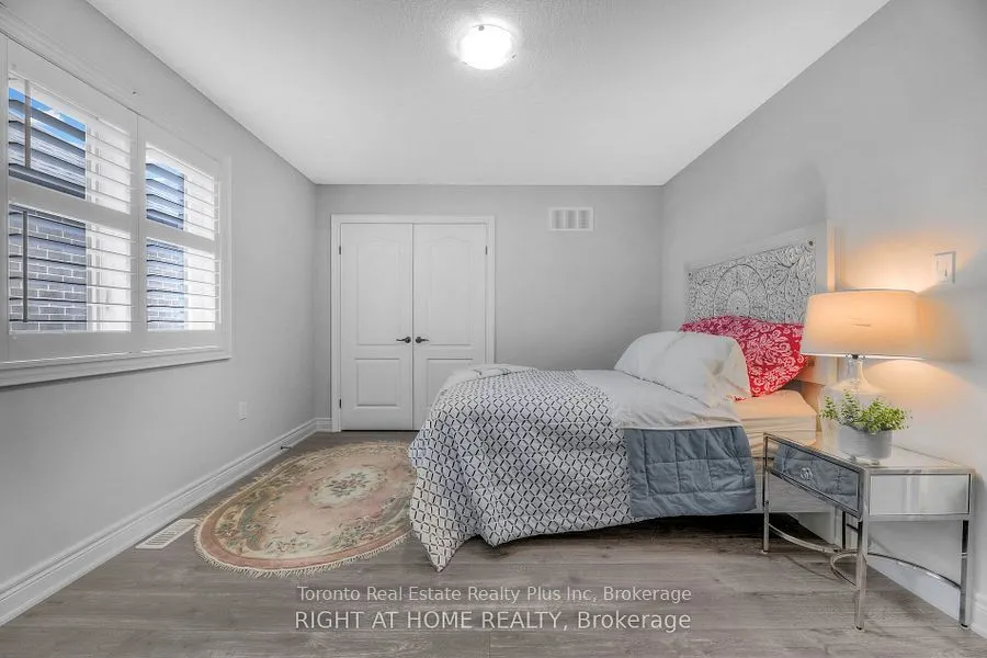 27 Deerfield Lane