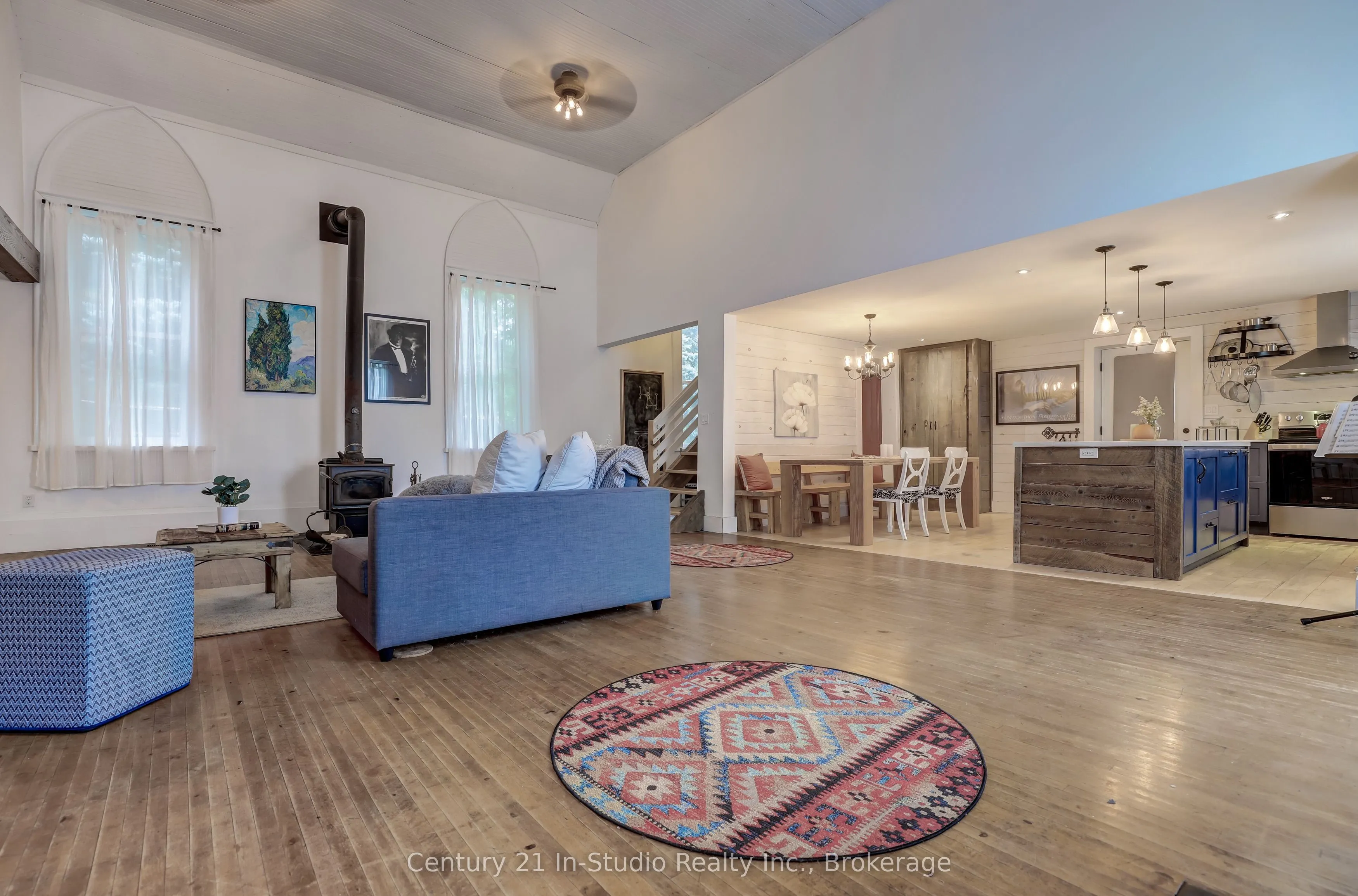 44 2ND Avenue