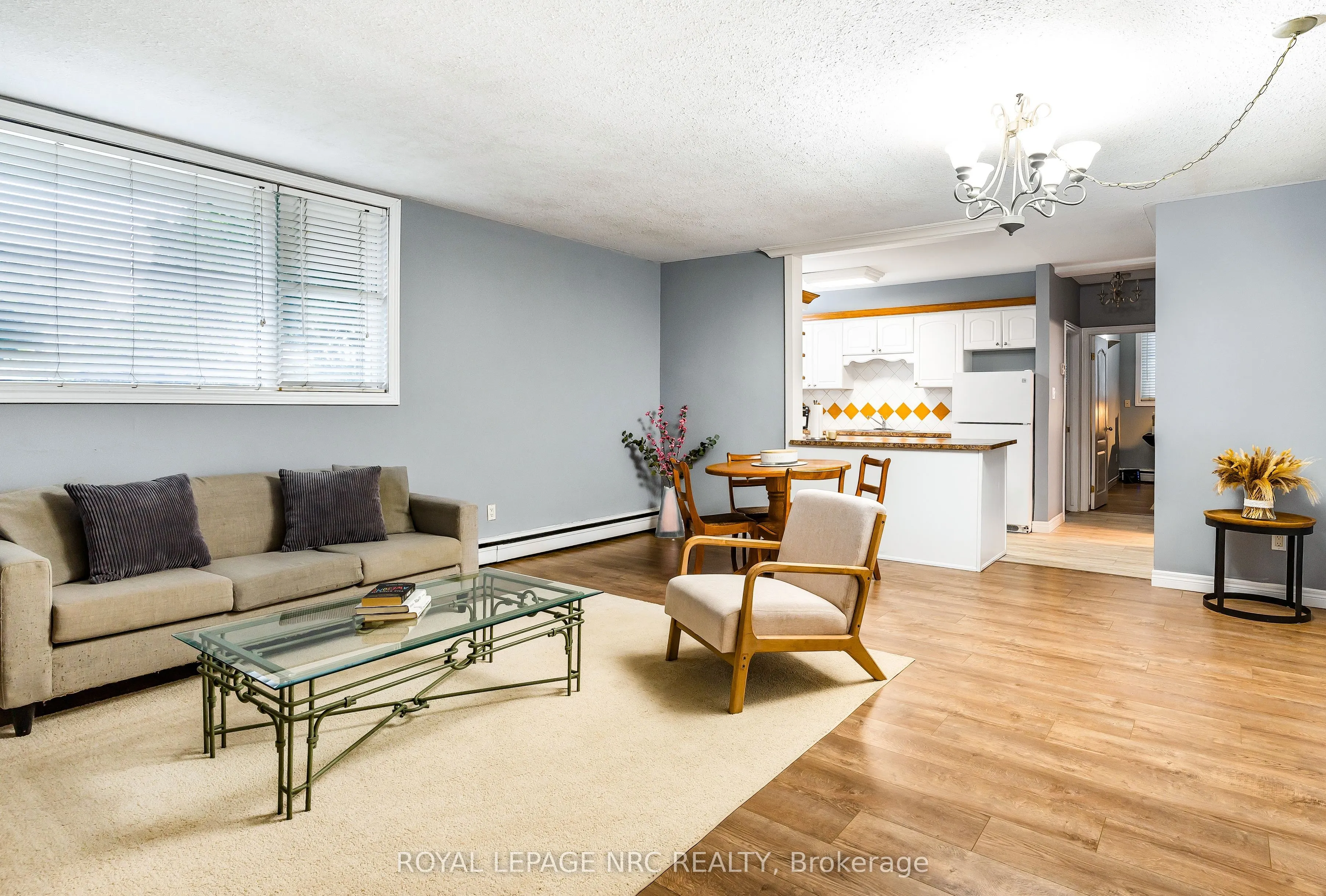 454 CARLTON Street #7
