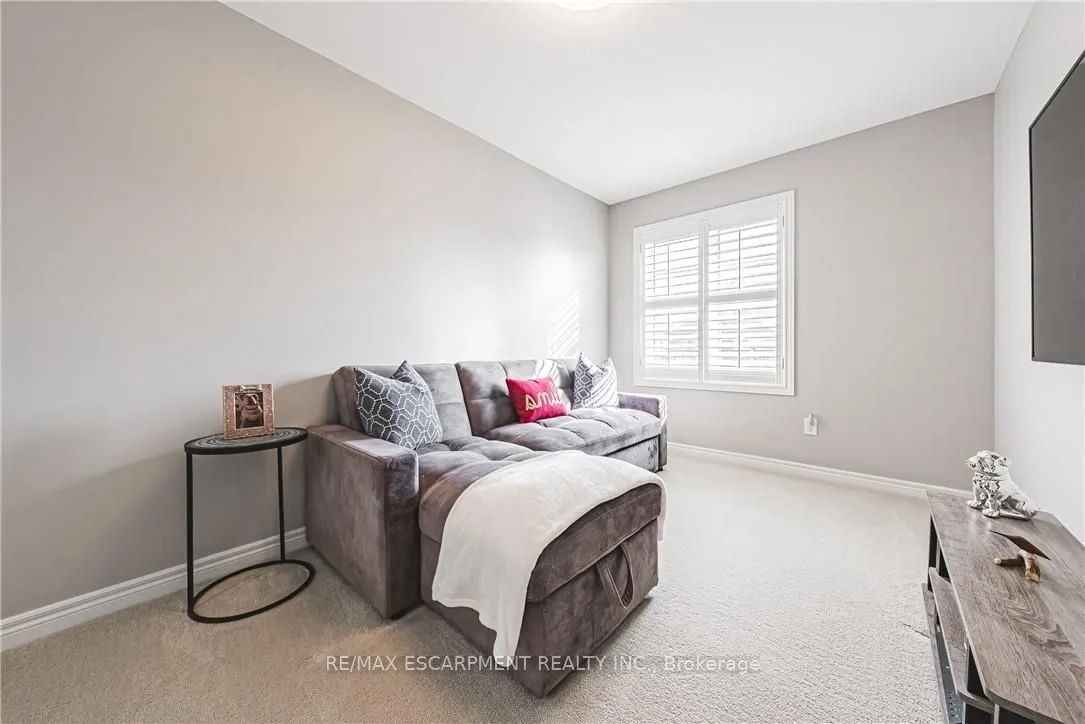 51 Narbonne Crescent