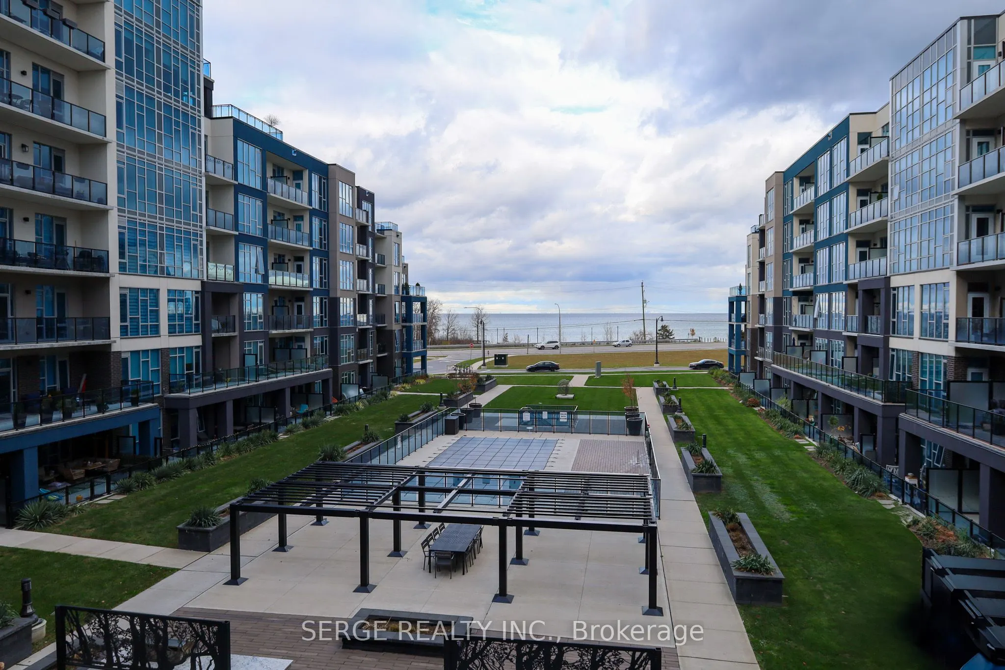 16 CONCORD Place #145