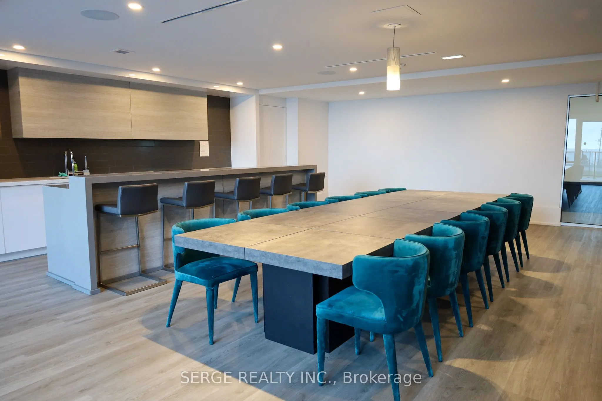 16 CONCORD Place #145