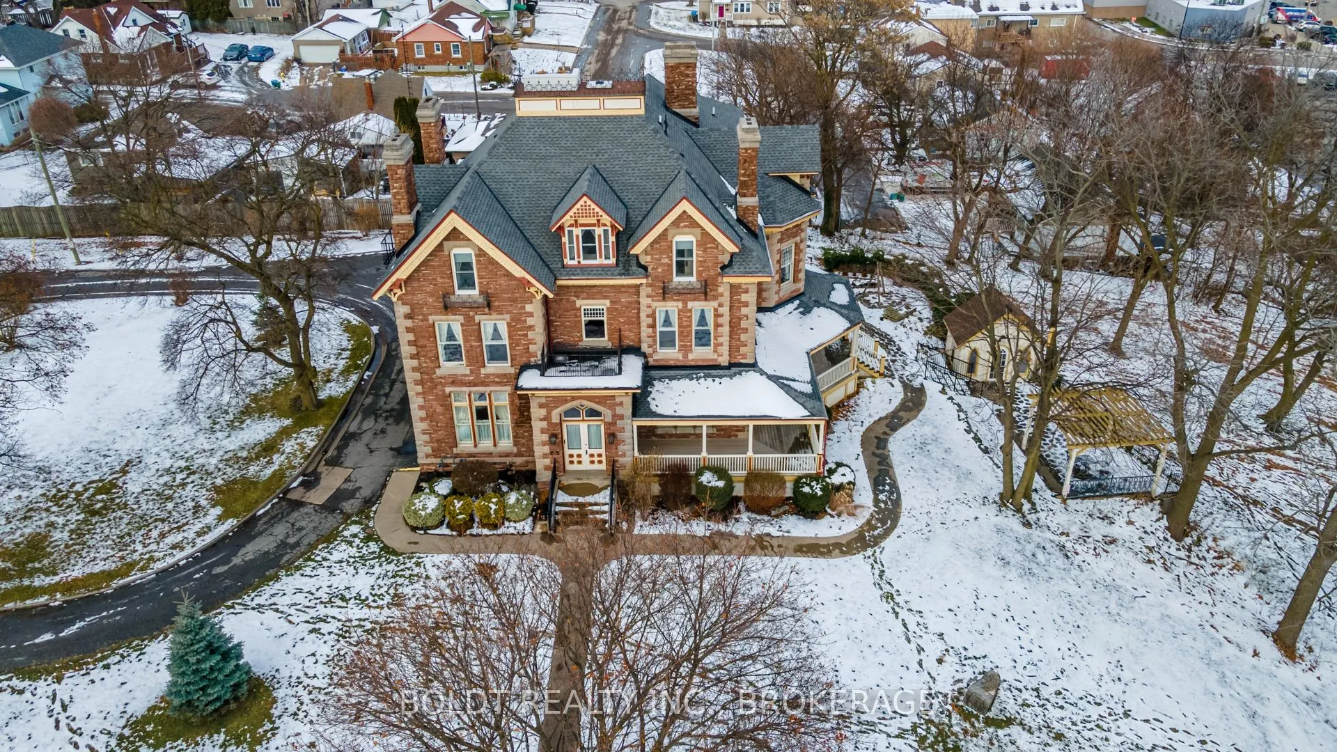 14 St. David Road W