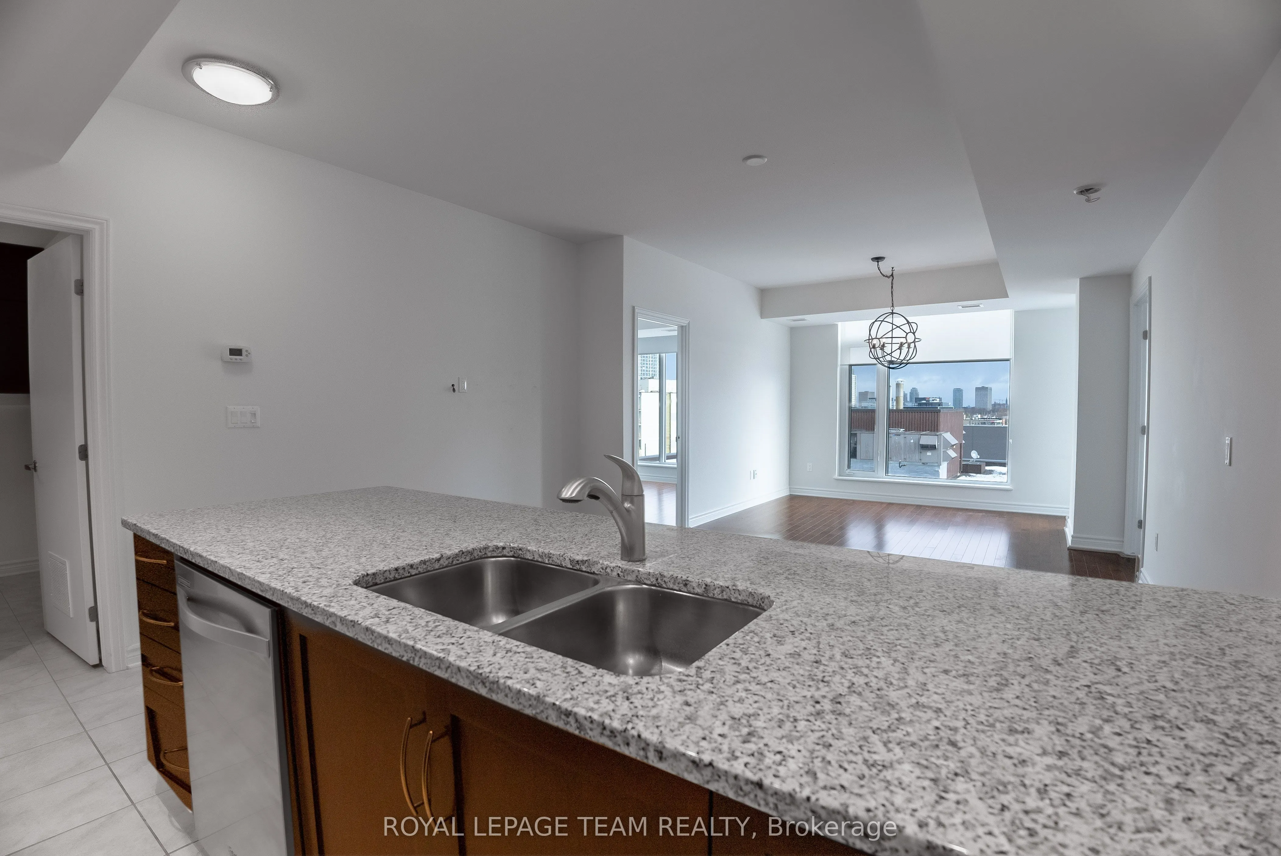 575 Byron Avenue, #609
