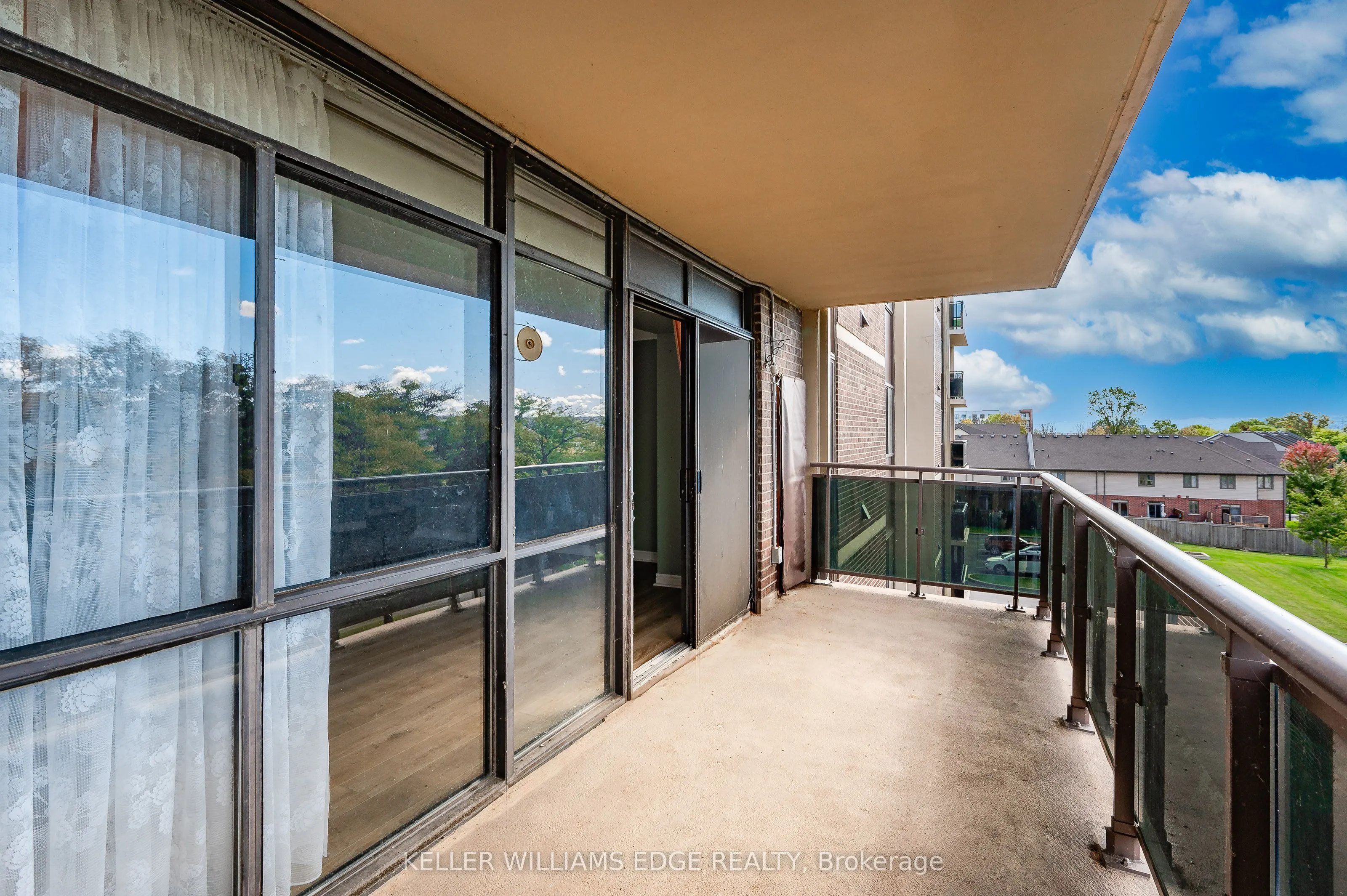 301 Frances Avenue, #404
