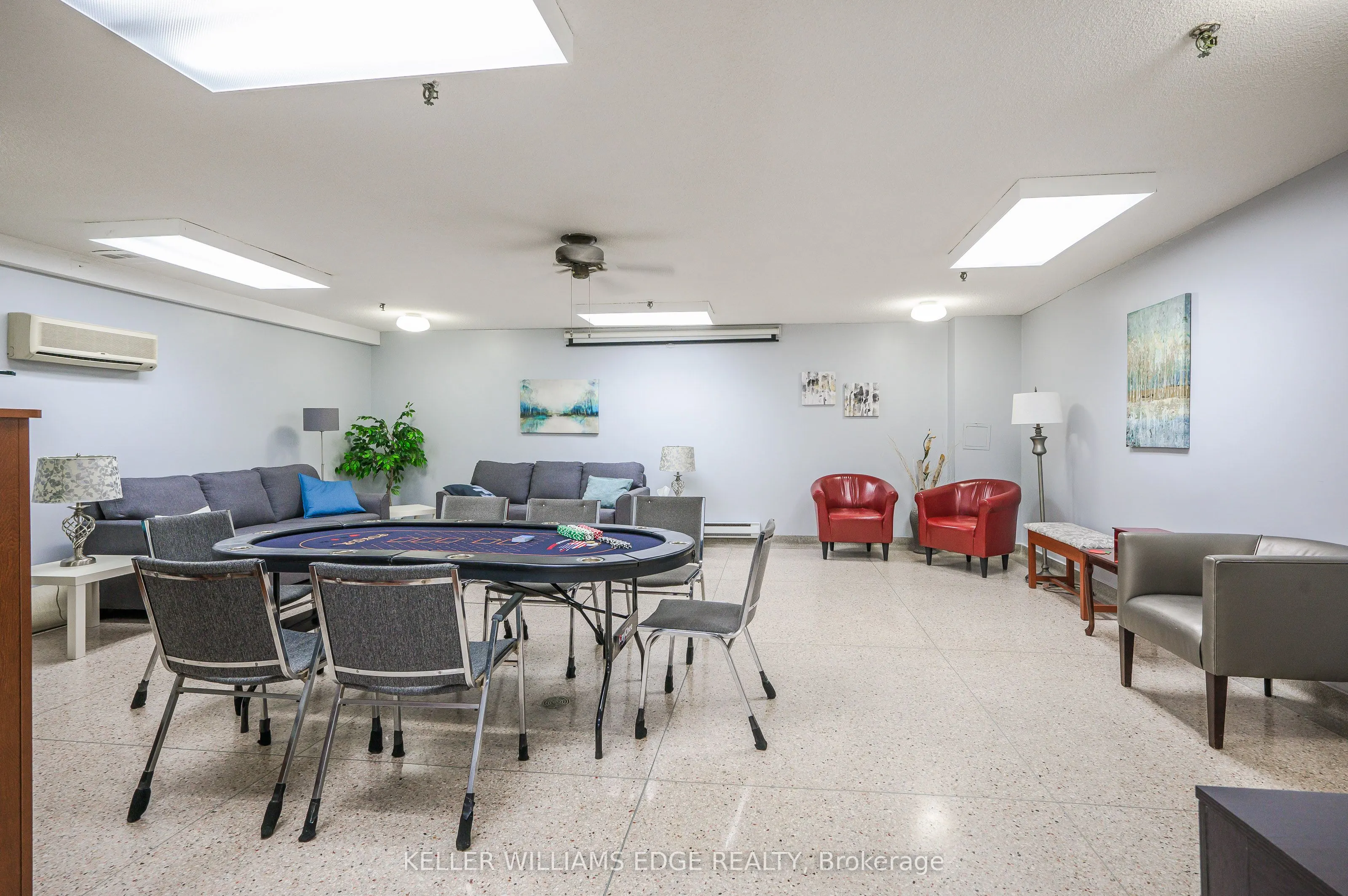 301 Frances Avenue, #404