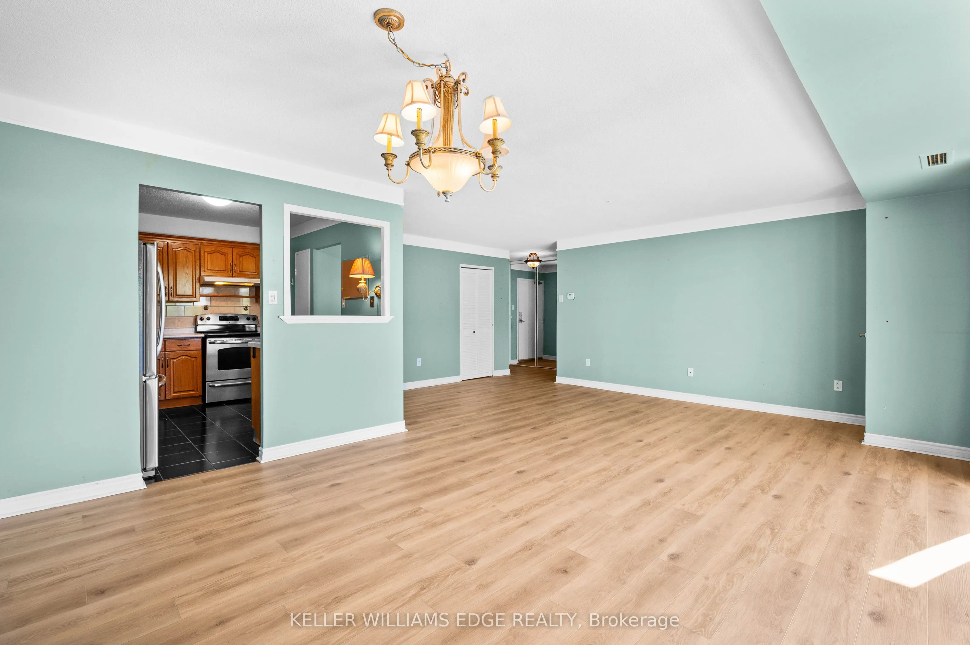 301 Frances Avenue, #404