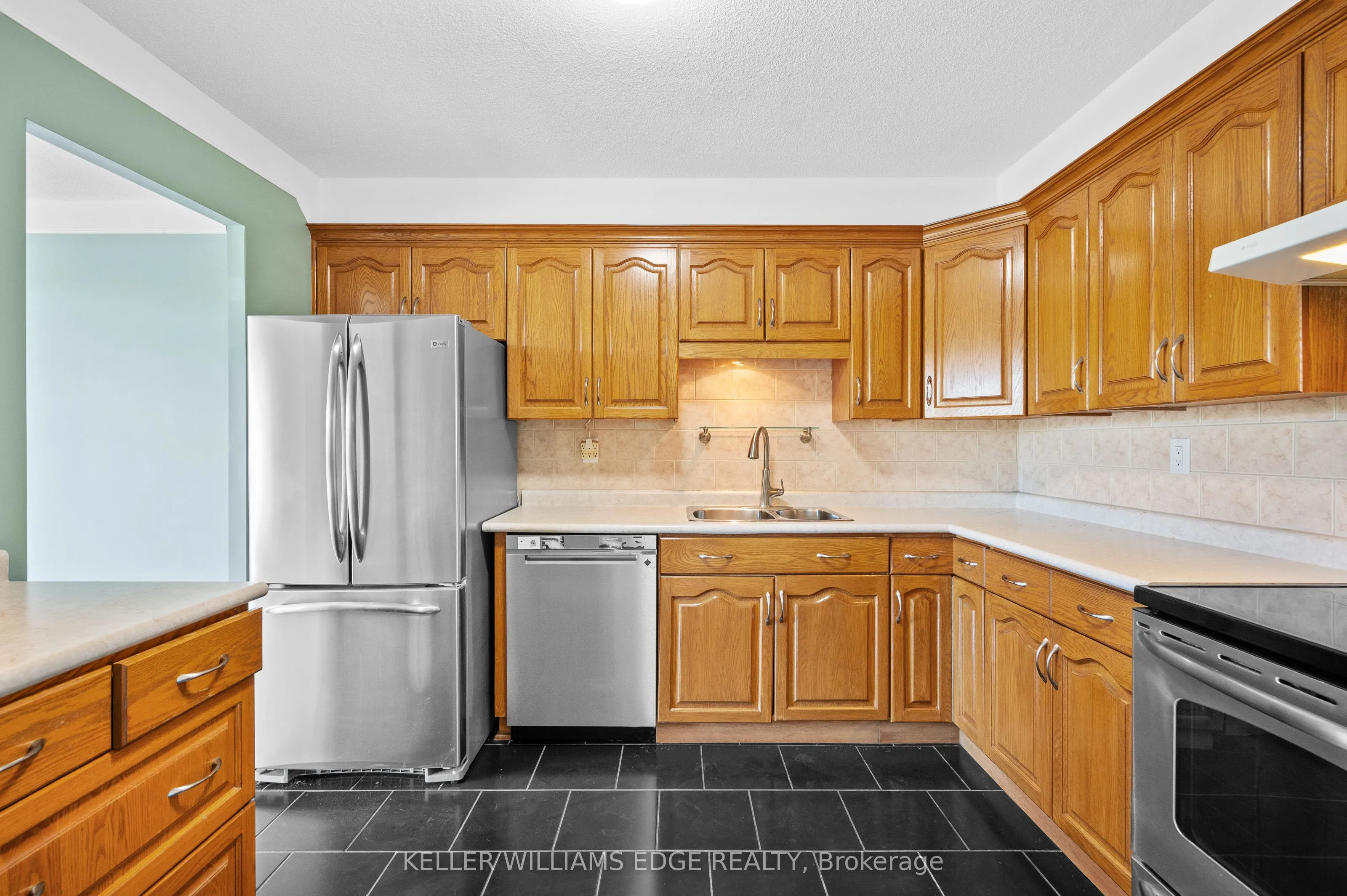 301 Frances Avenue, #404