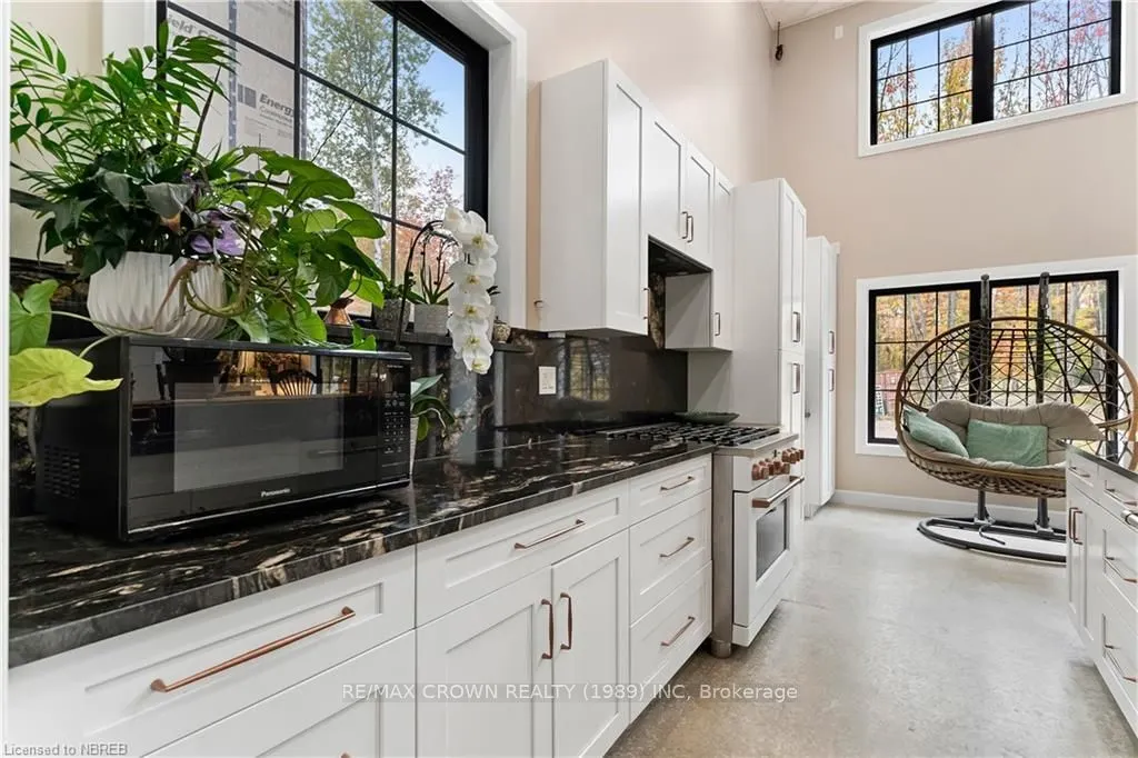 24 SUN VALLEY Way
