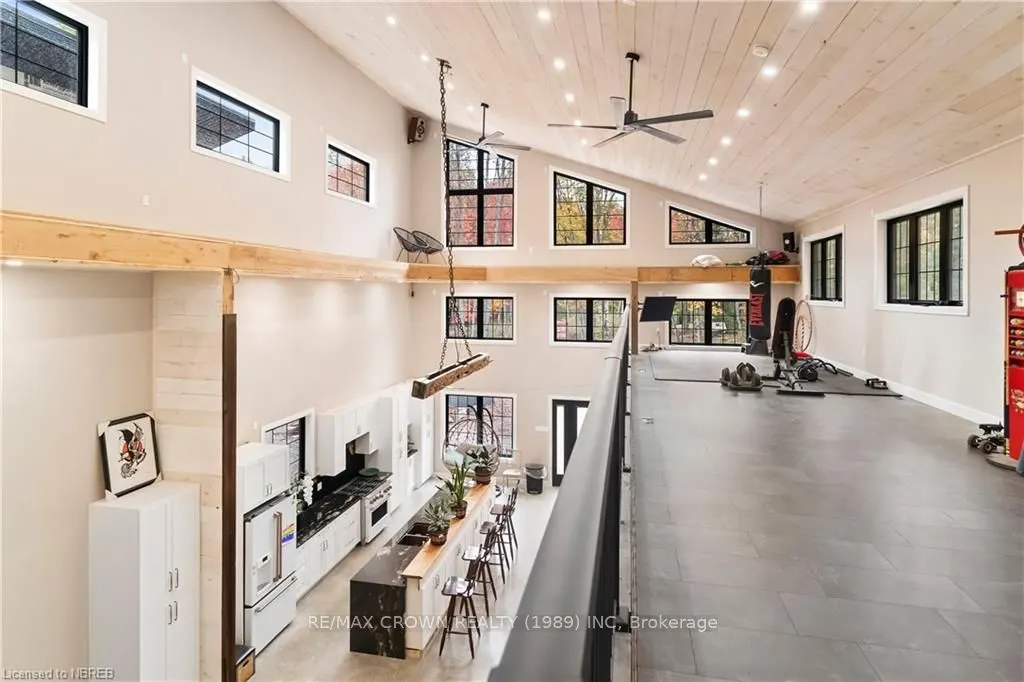 24 SUN VALLEY Way