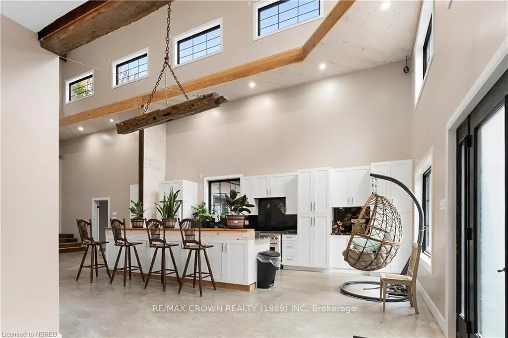 24 SUN VALLEY Way