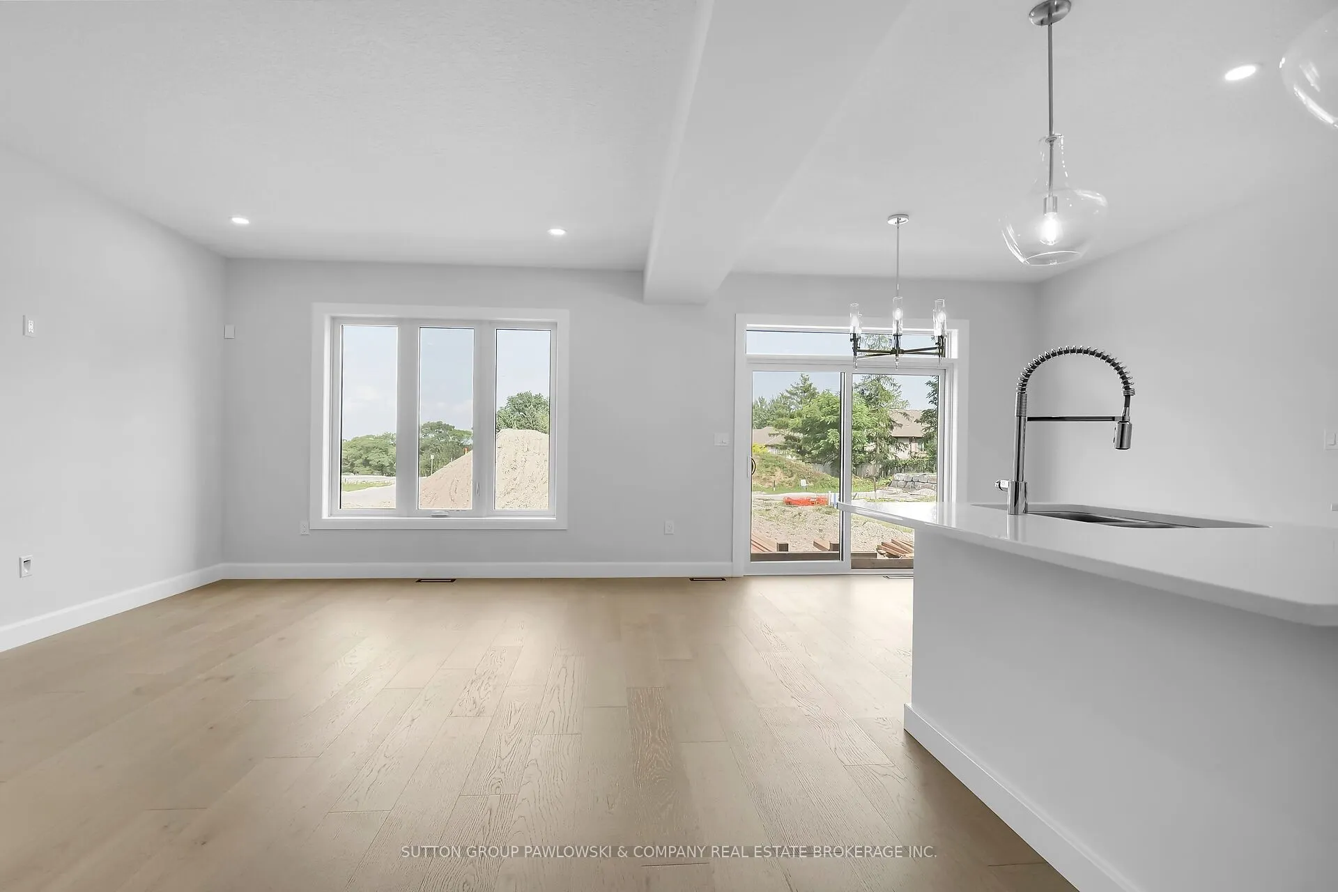414 Old Wonderland Road #31
