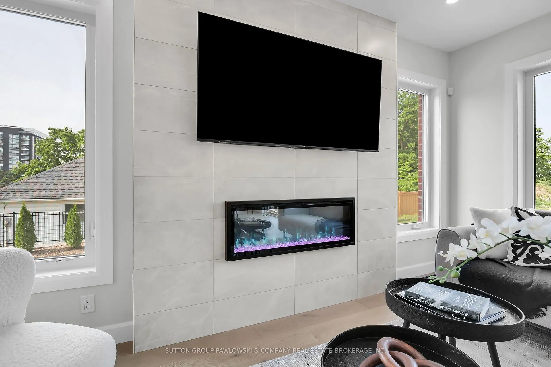 414 Old Wonderland Road #33