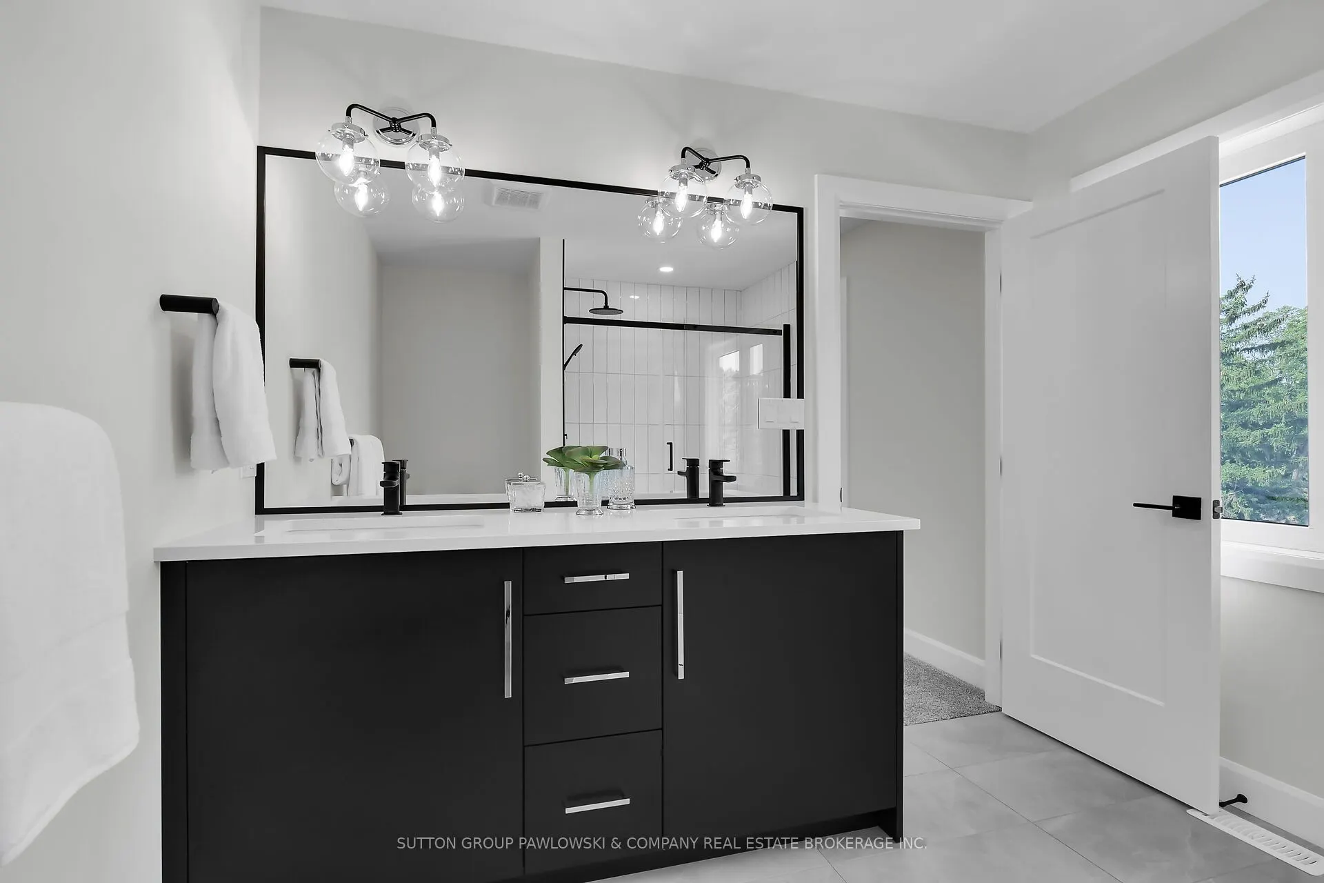 414 Old Wonderland Road #33