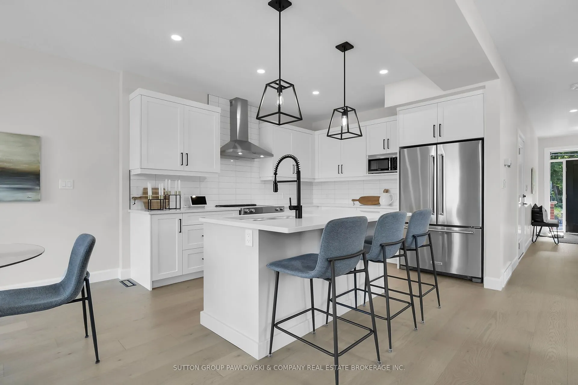 414 Old Wonderland Road #33