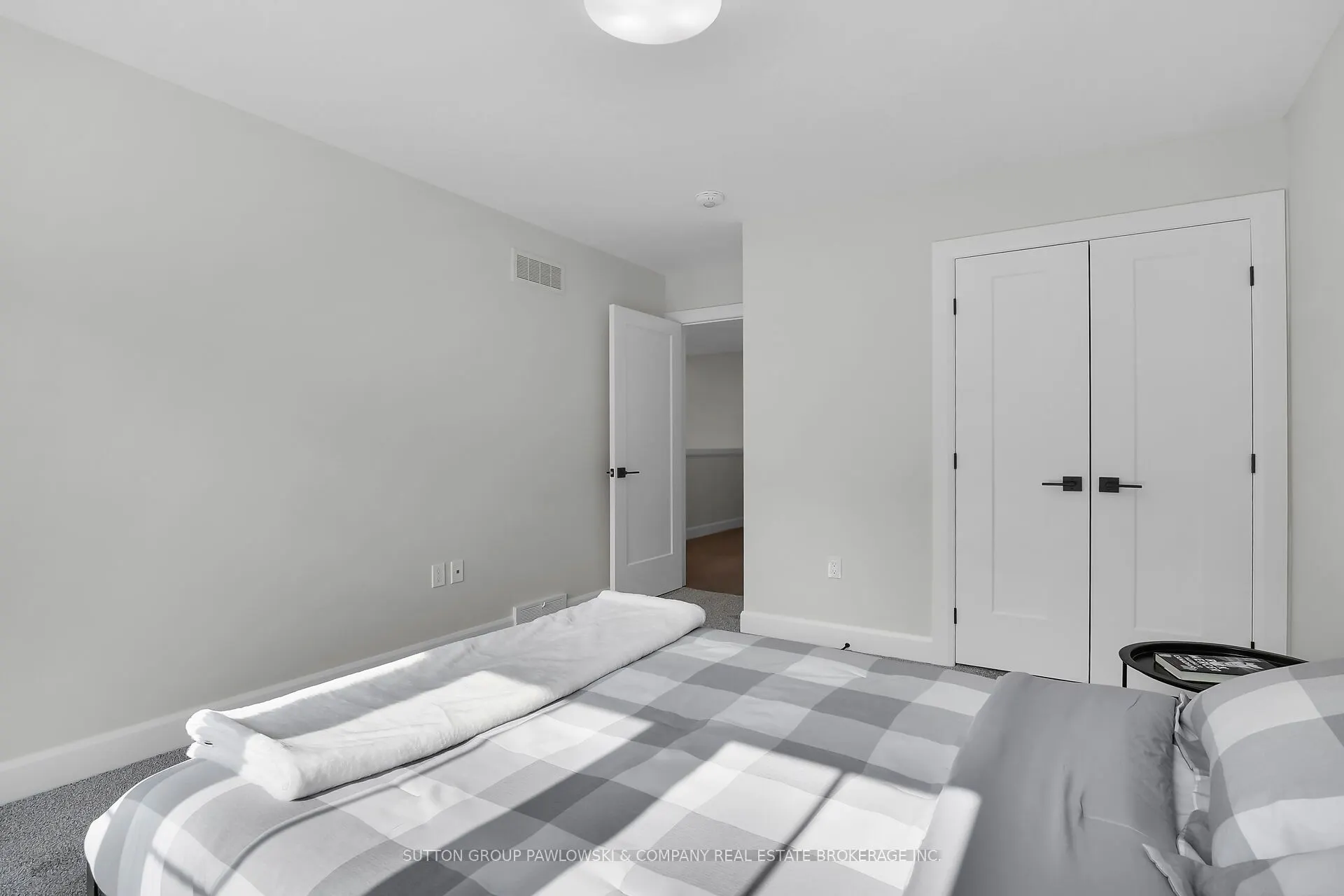 414 Old Wonderland Road #33