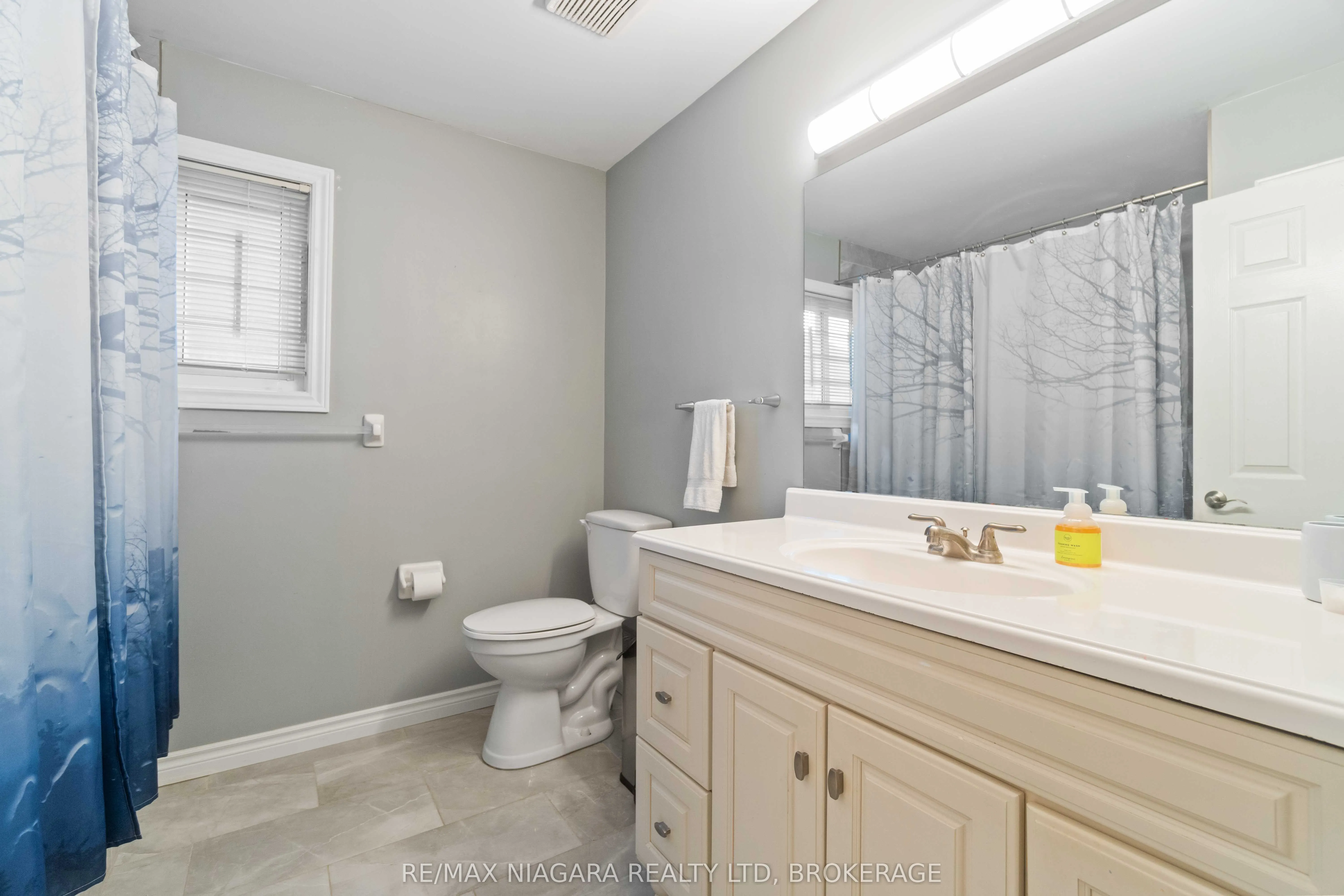 14 Meadowbrook Lane