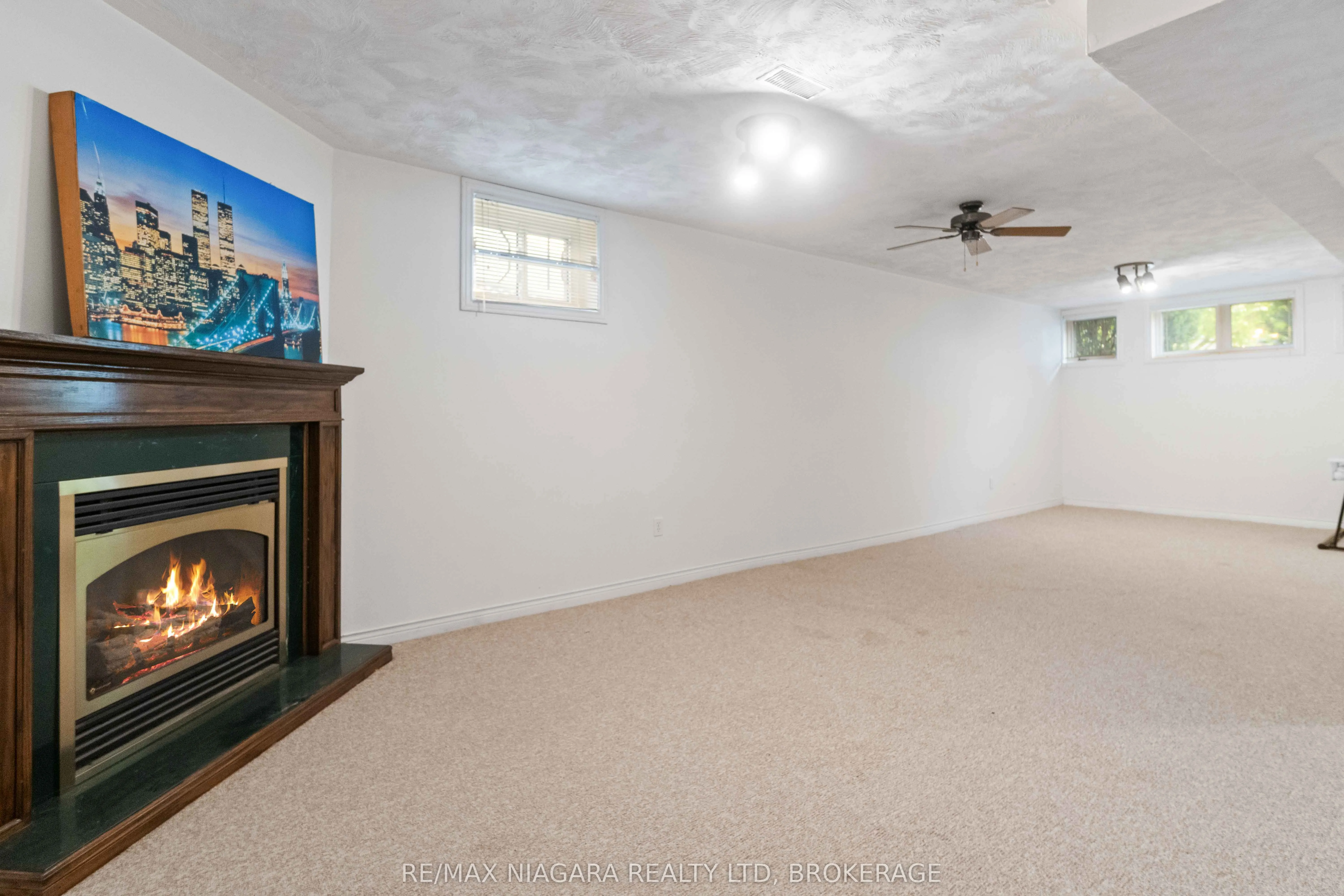 14 Meadowbrook Lane