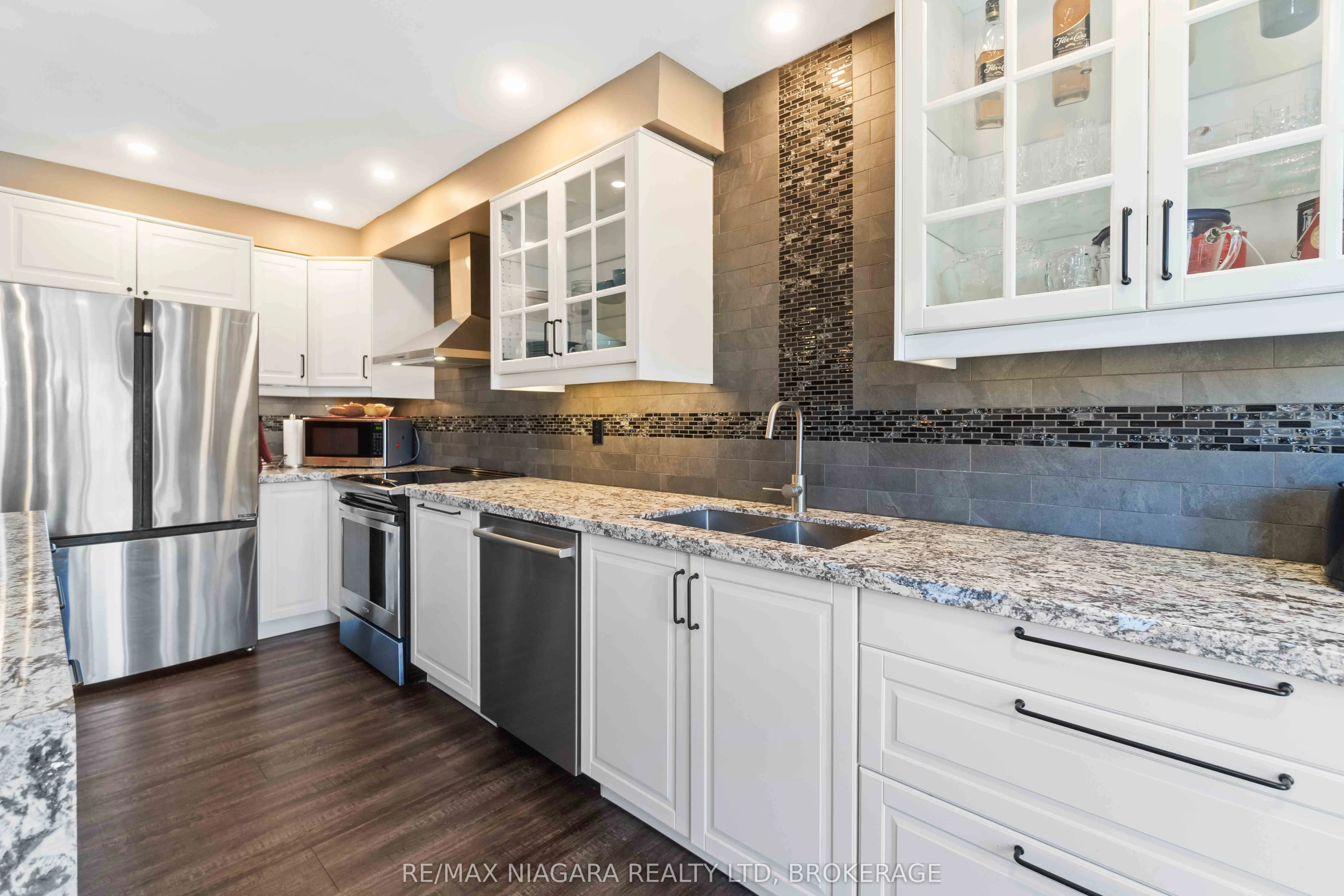 14 Meadowbrook Lane