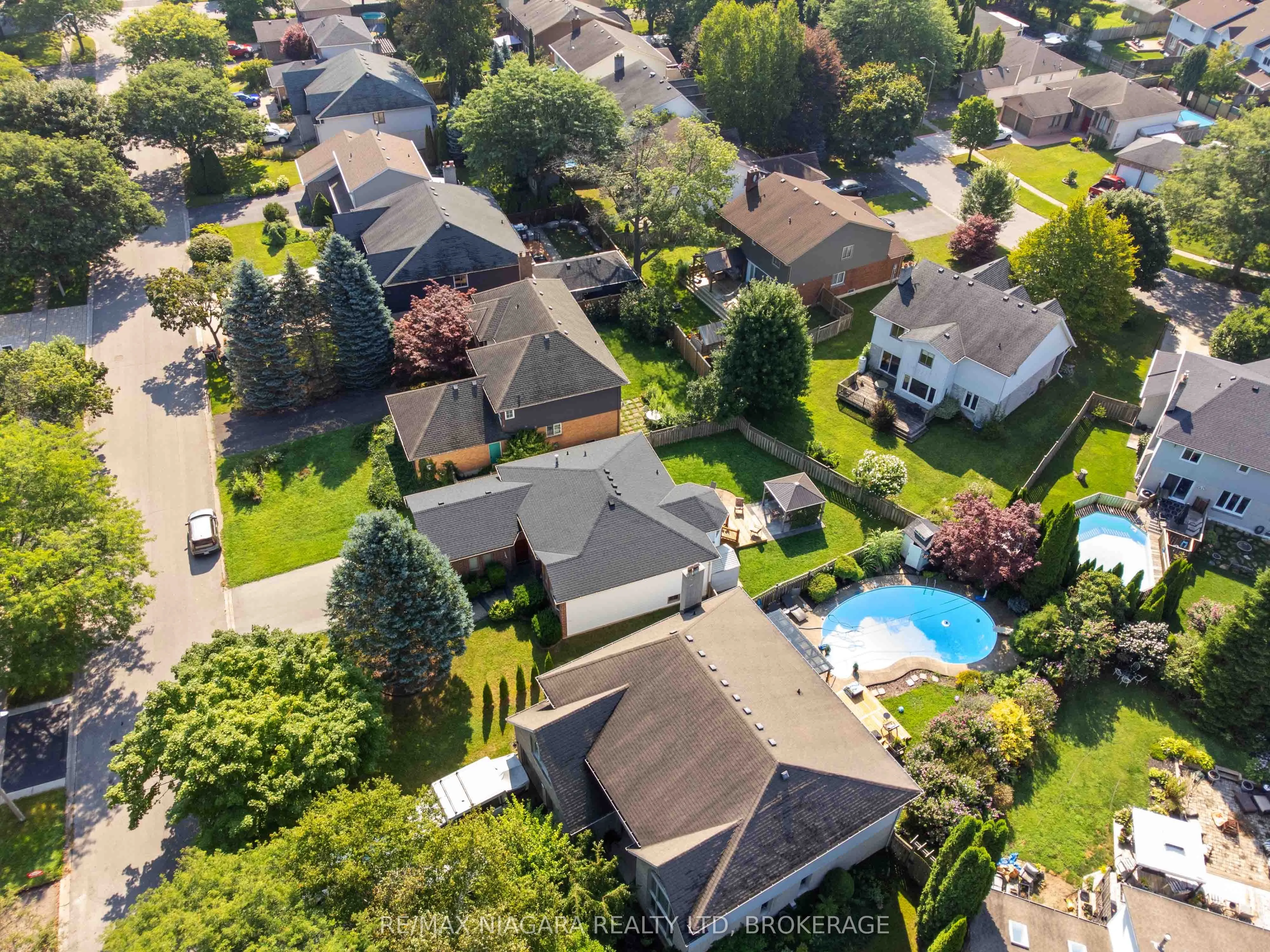 14 Meadowbrook Lane