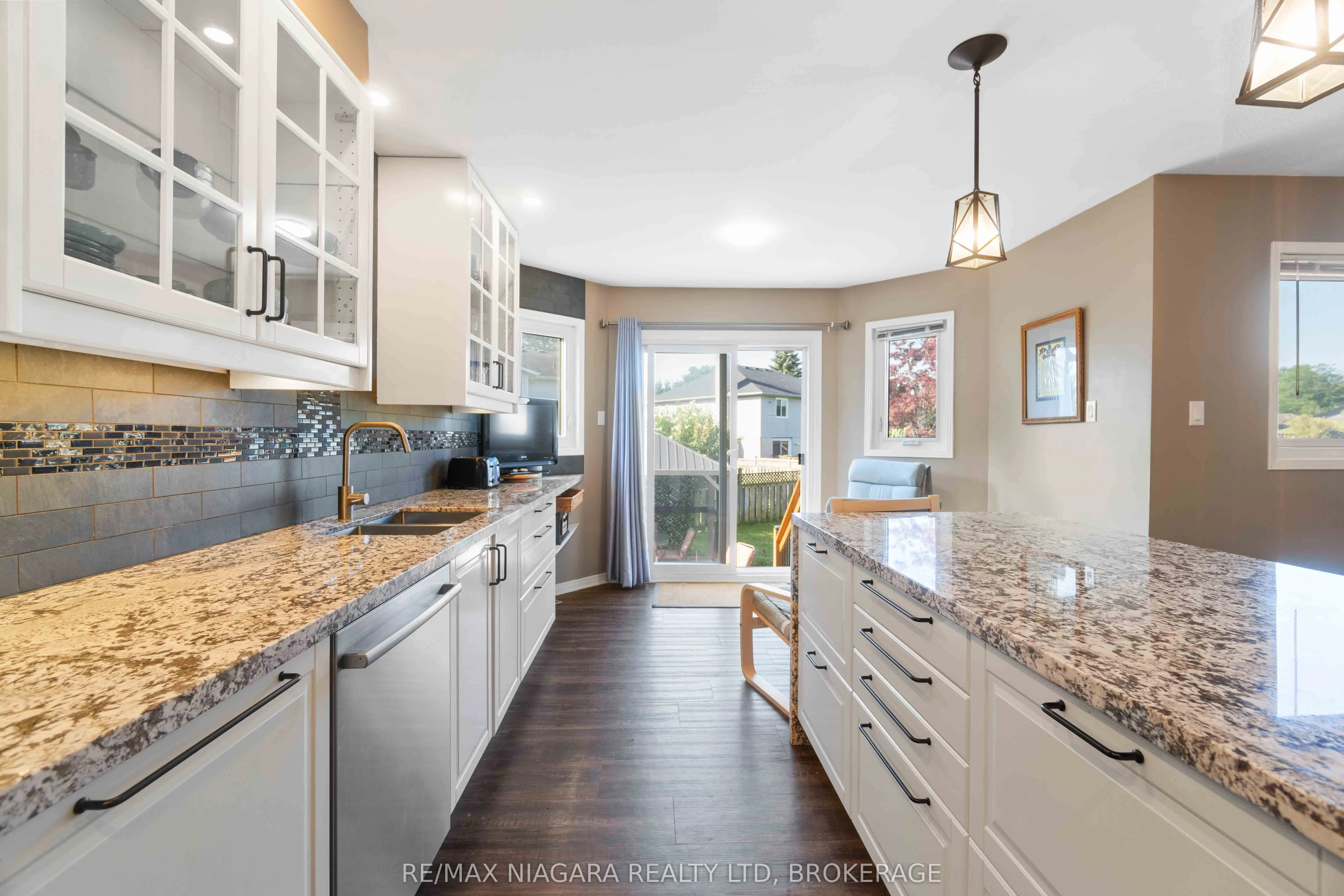 14 Meadowbrook Lane