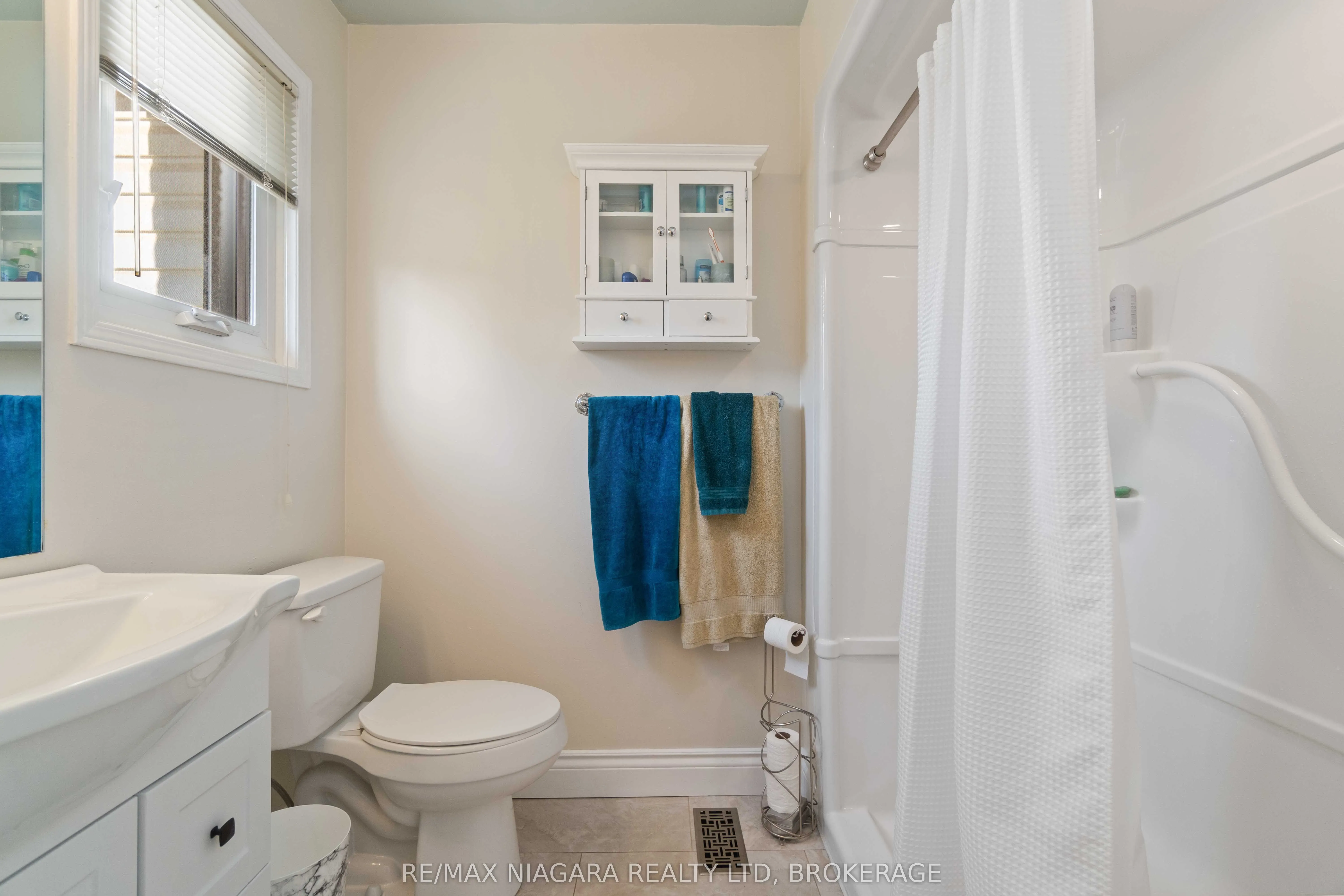 14 Meadowbrook Lane