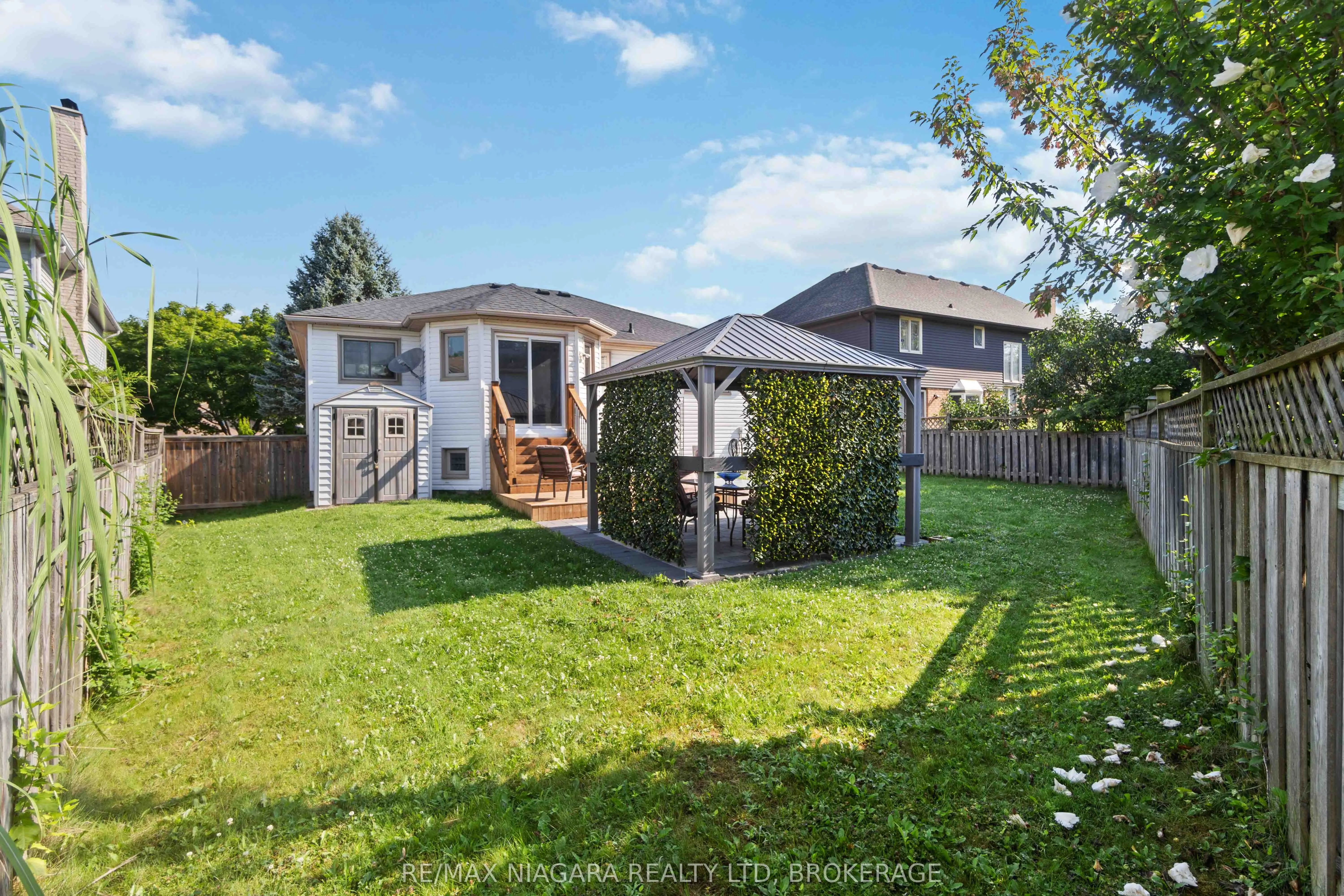 14 Meadowbrook Lane