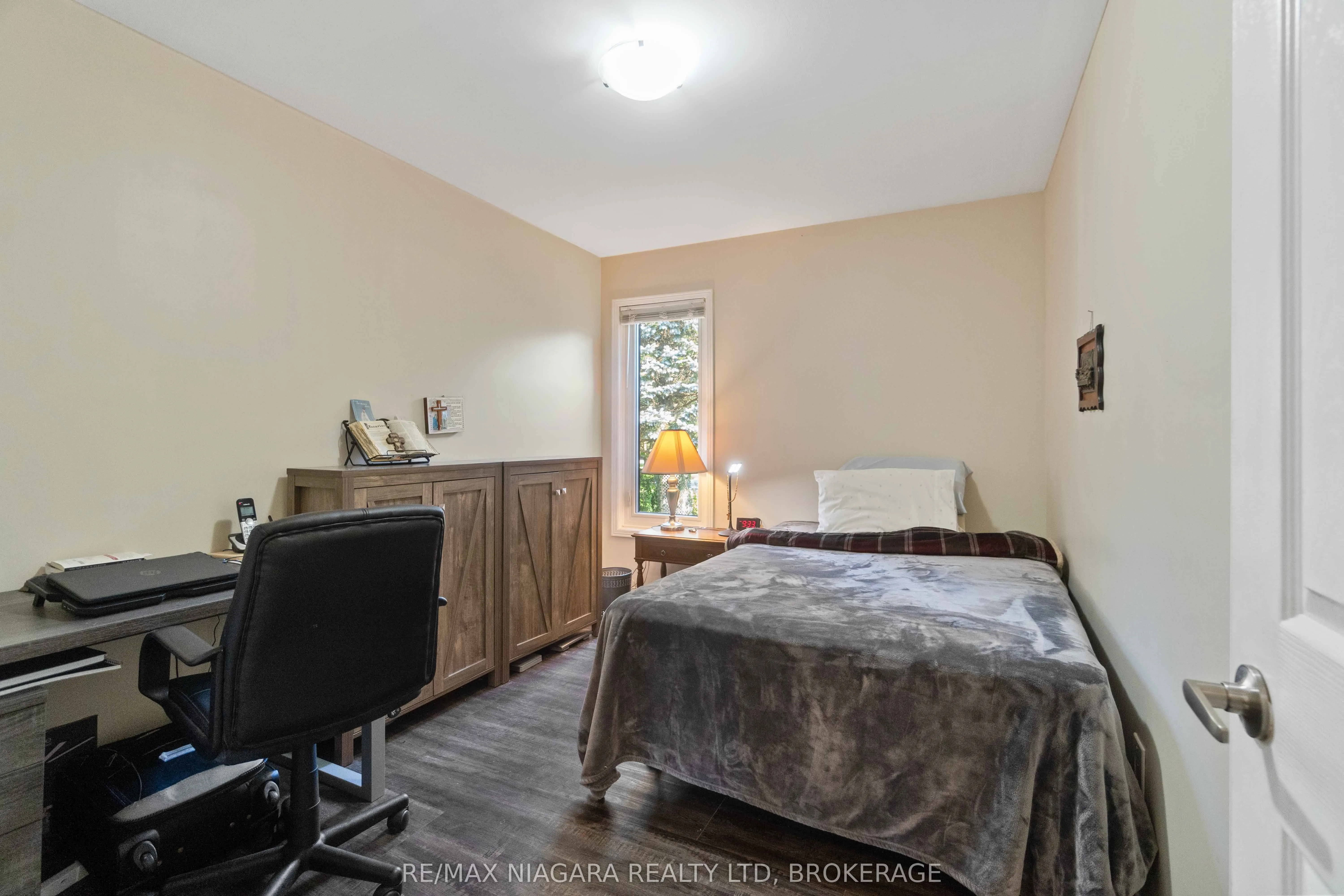 14 Meadowbrook Lane