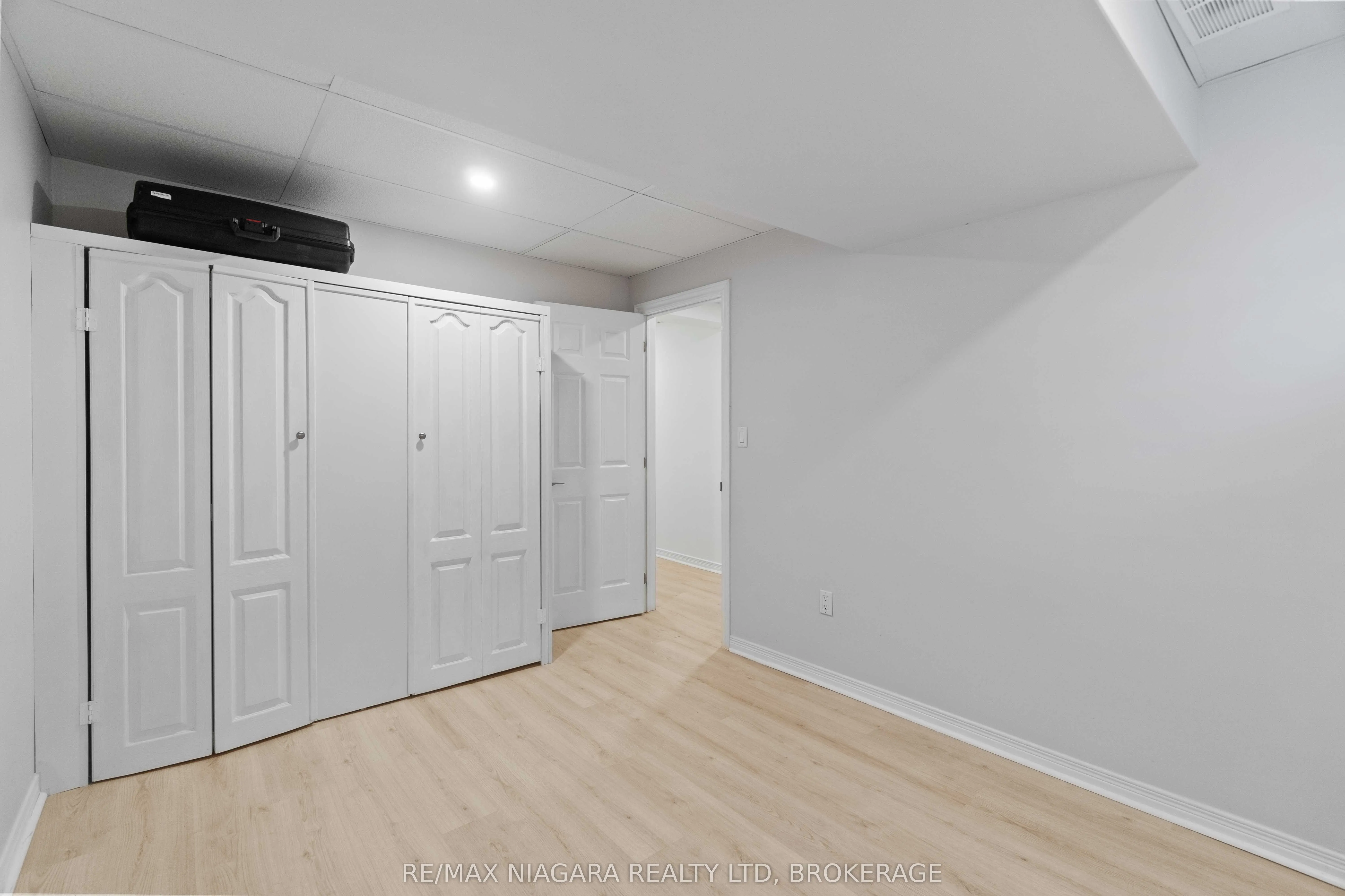 14 Meadowbrook Lane