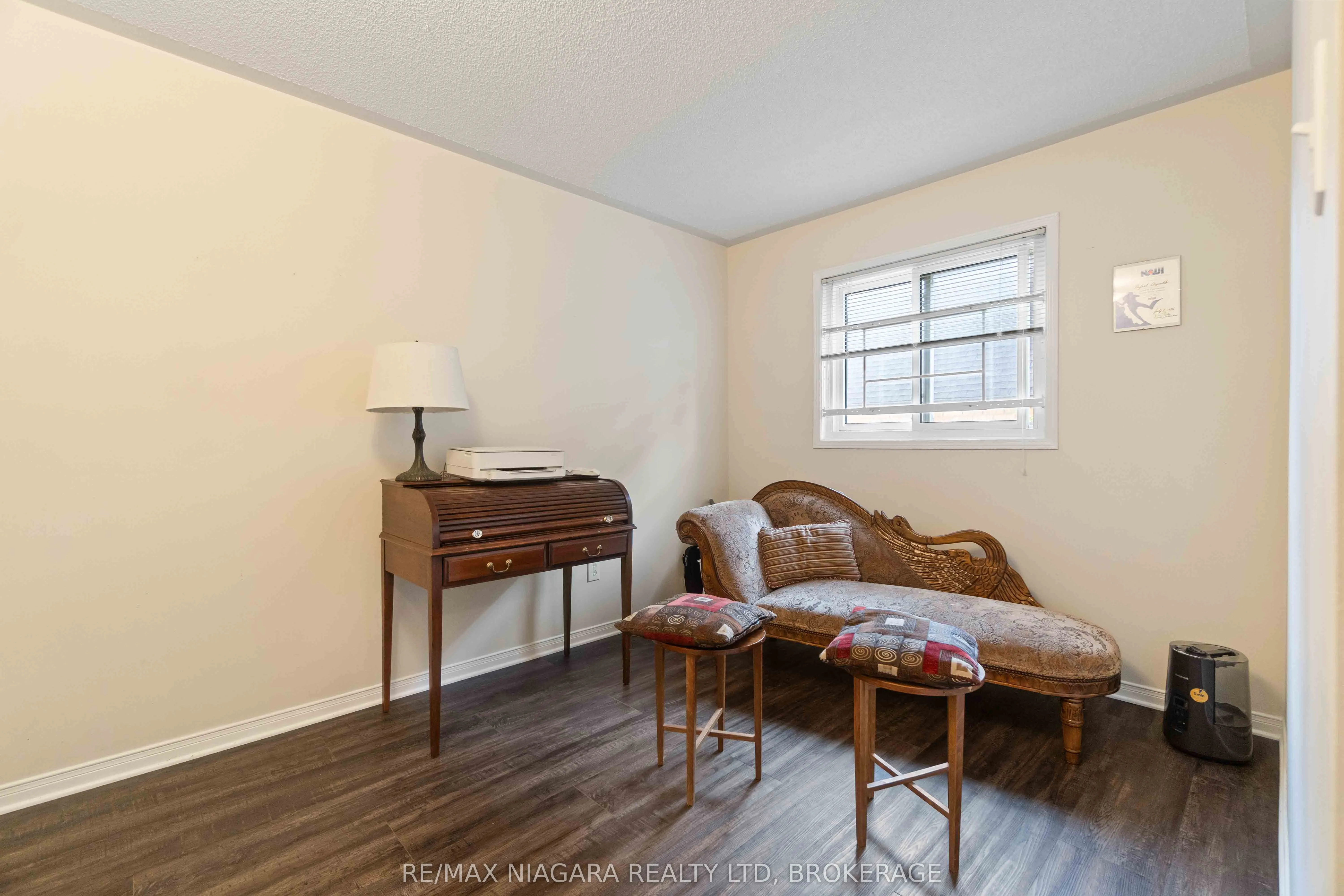 14 Meadowbrook Lane