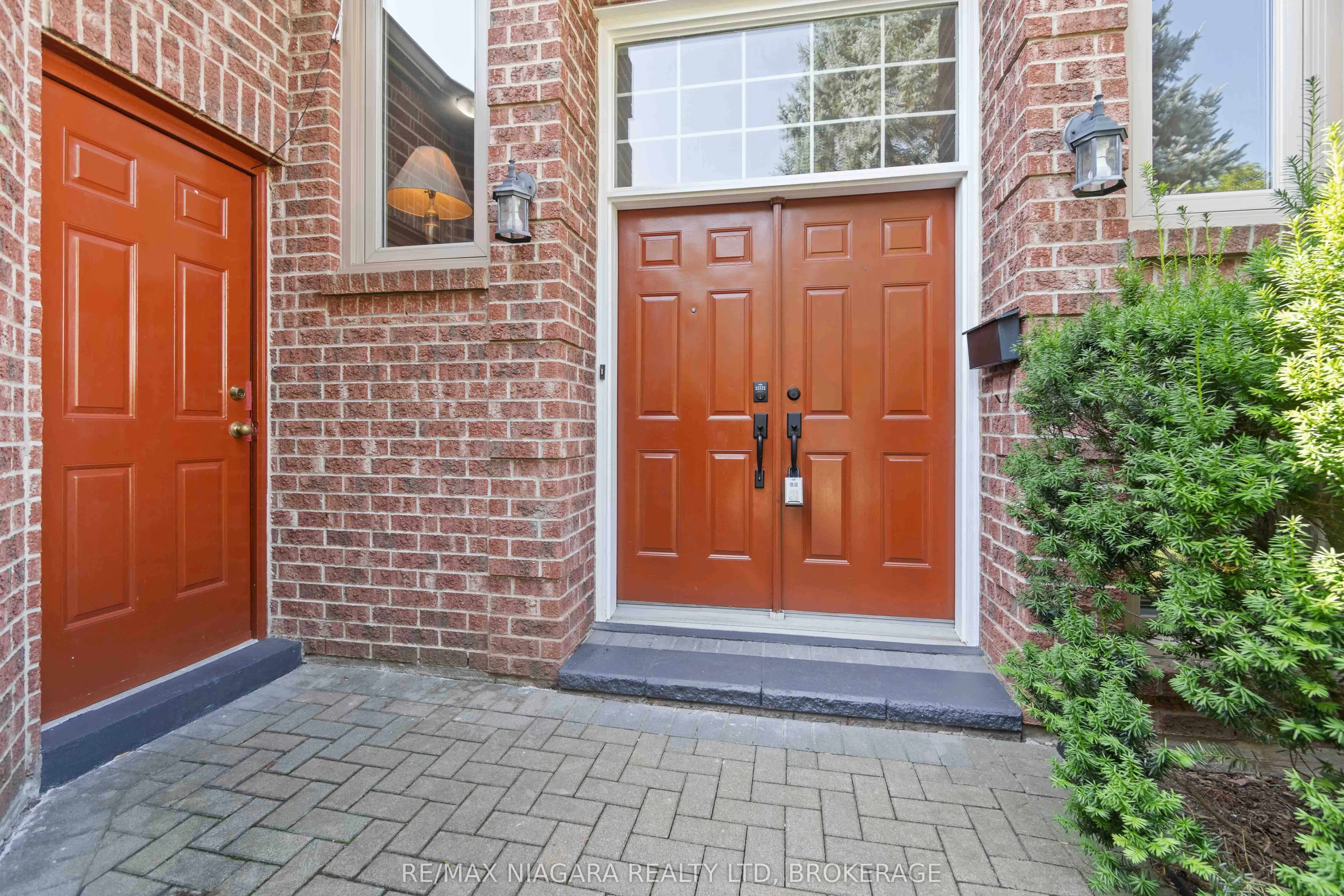 14 Meadowbrook Lane