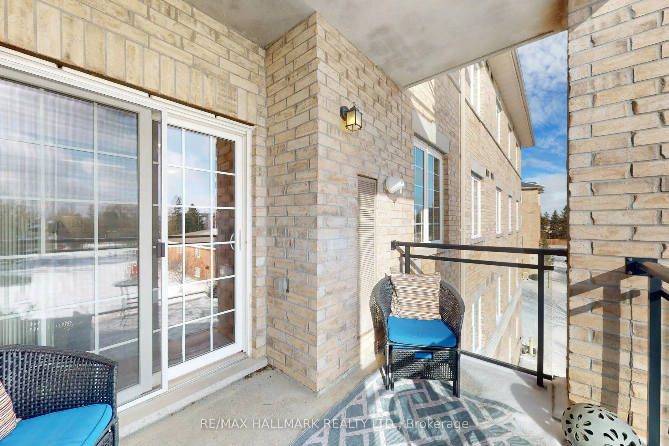 1077 Gordon Street, #315