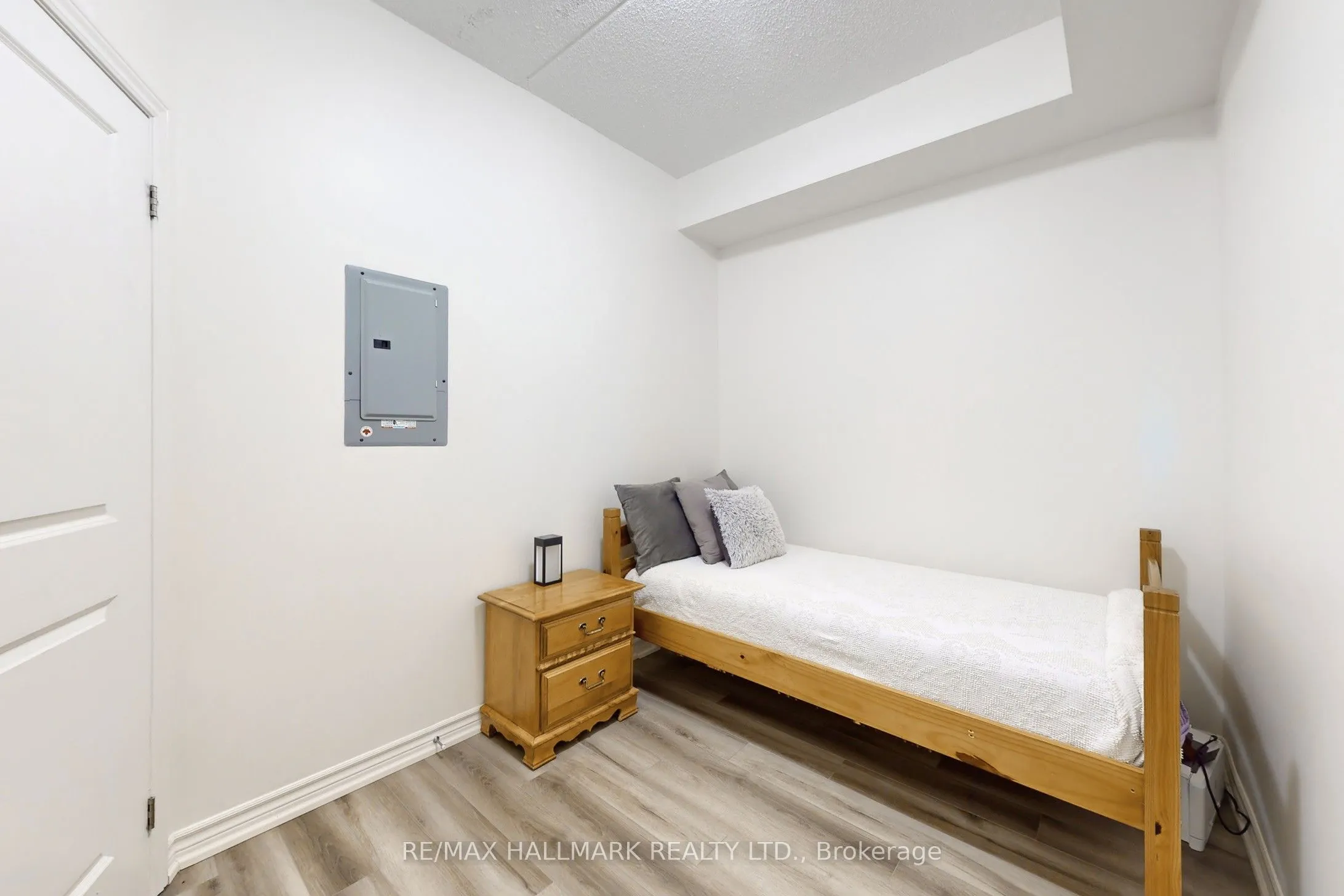 1077 Gordon Street, #315