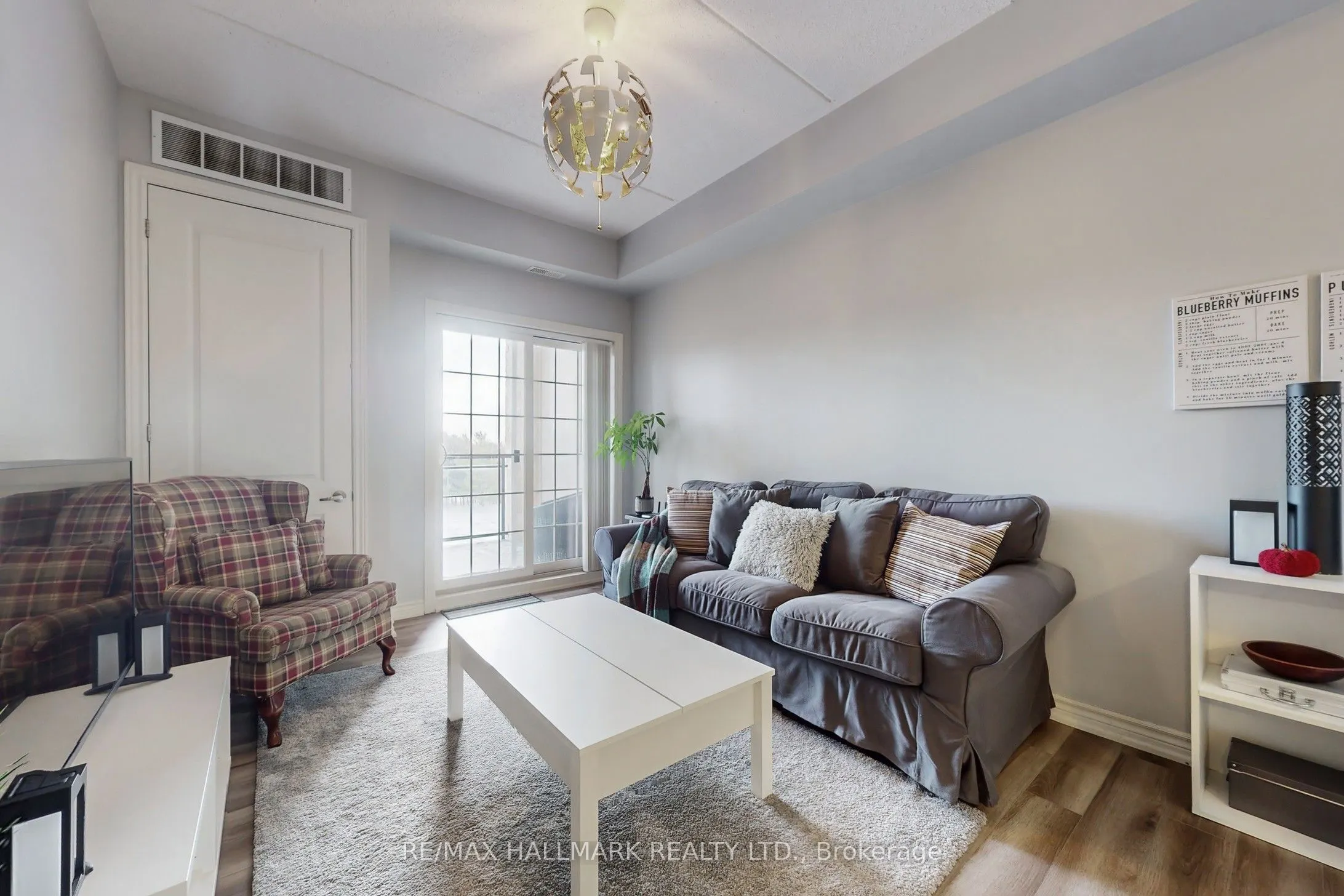 1077 Gordon Street, #315
