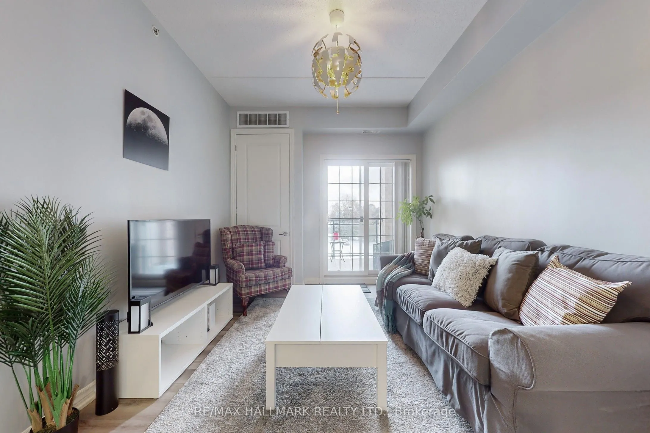 1077 Gordon Street, #315