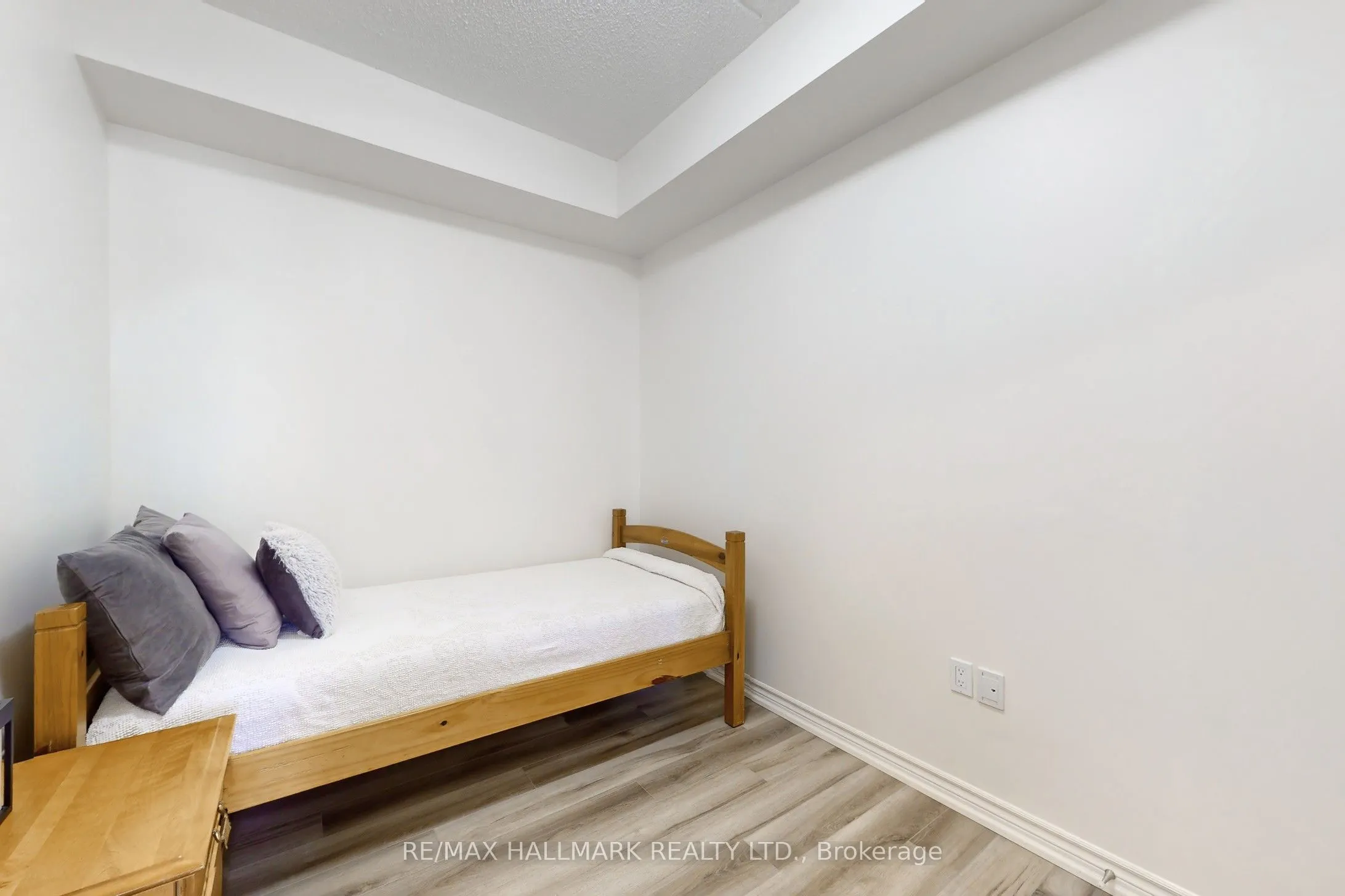1077 Gordon Street, #315