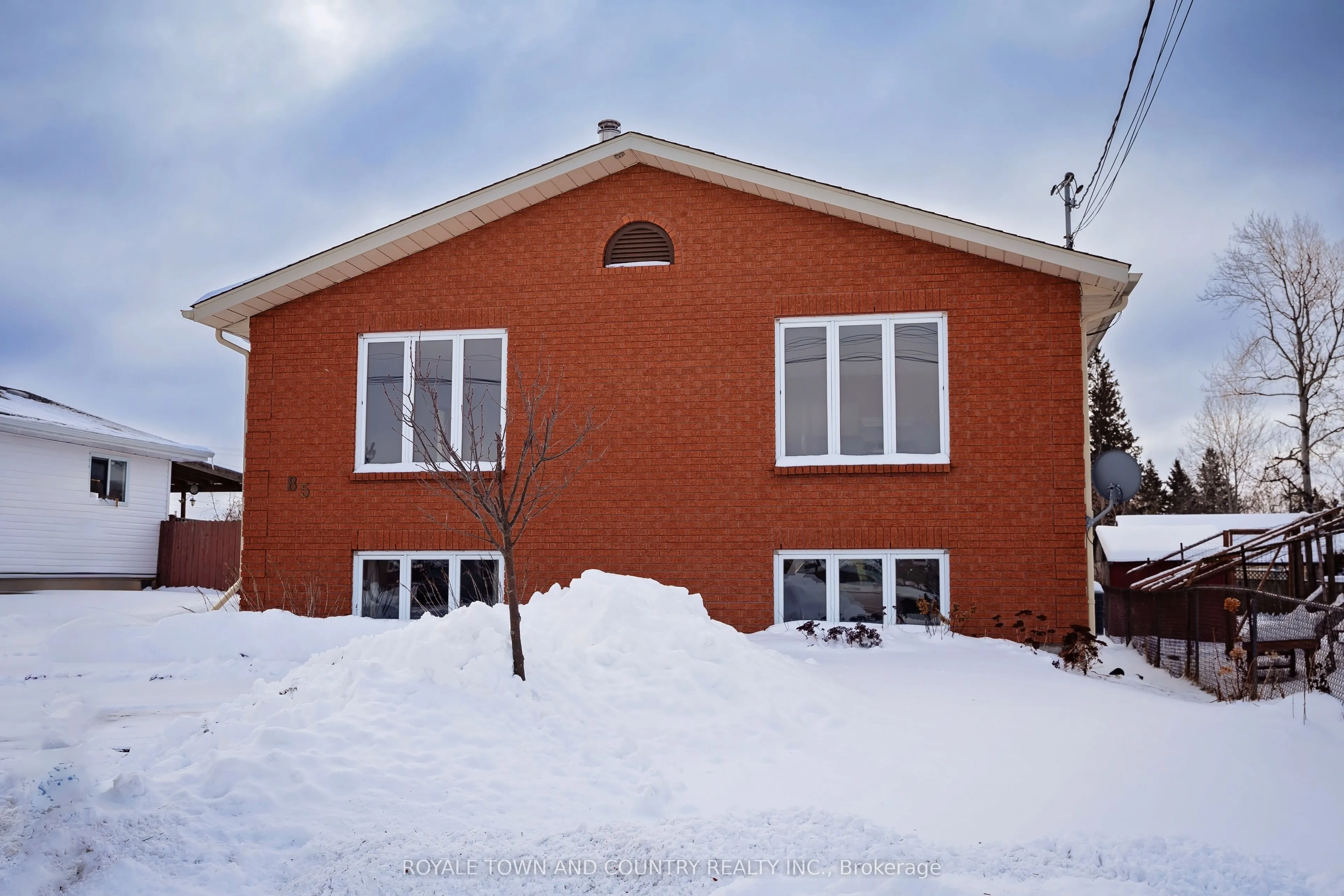 85 Denniston Street