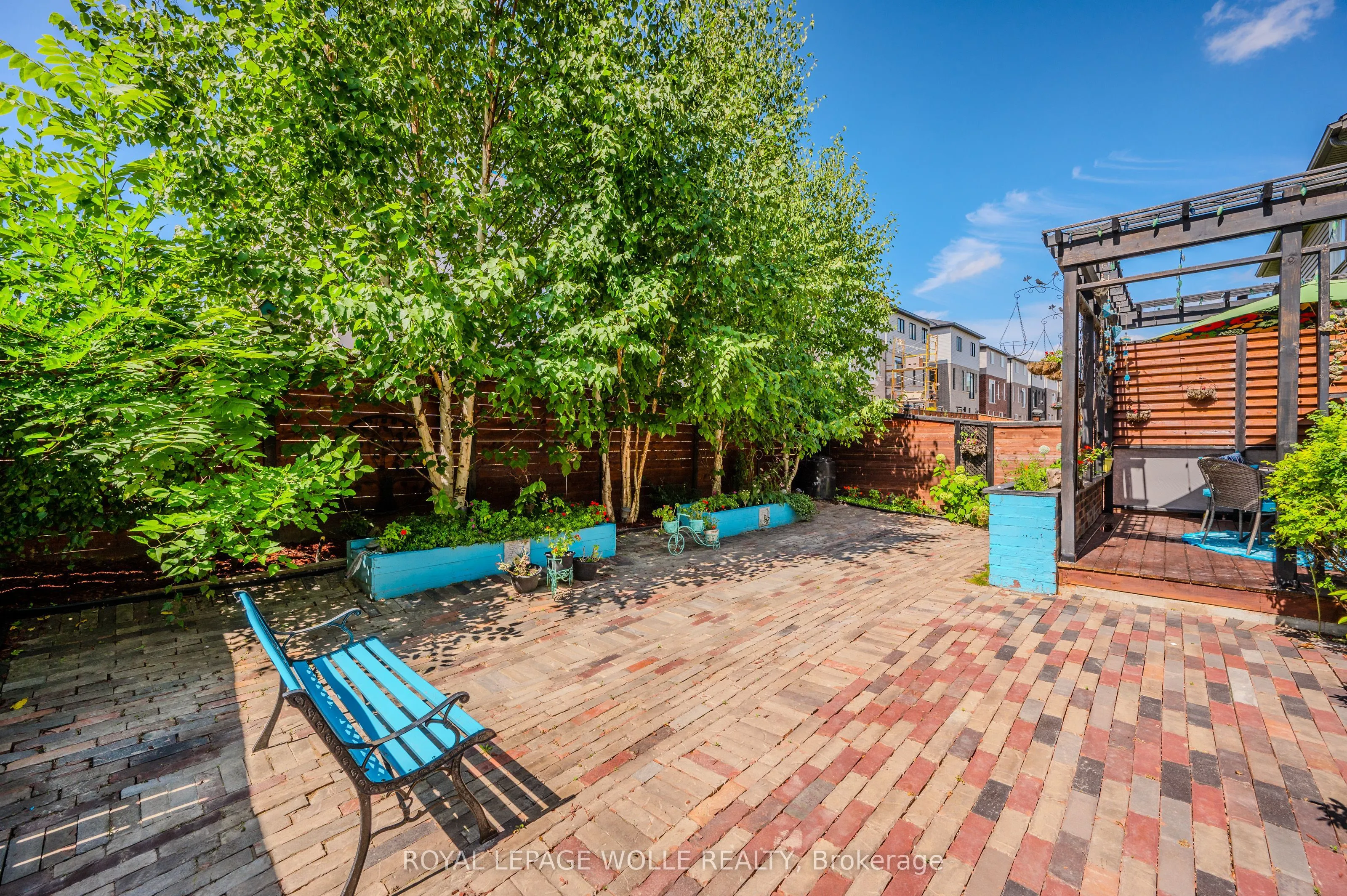 565 Sundew Drive