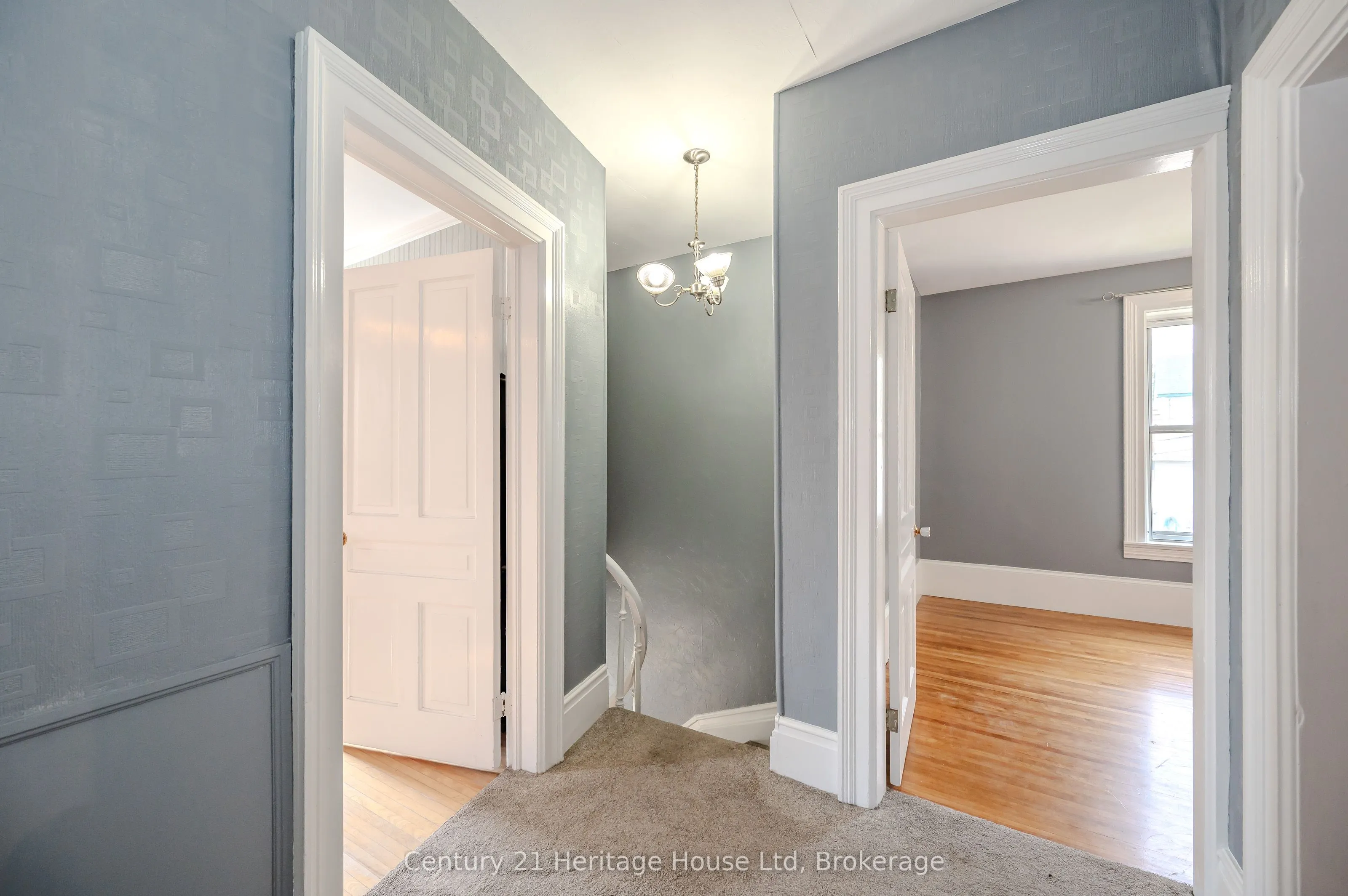 243 Wellington Street