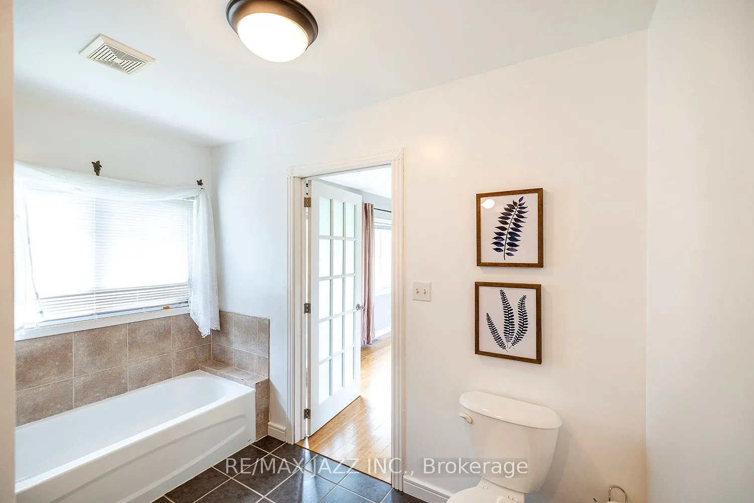 23 Bayview Drive