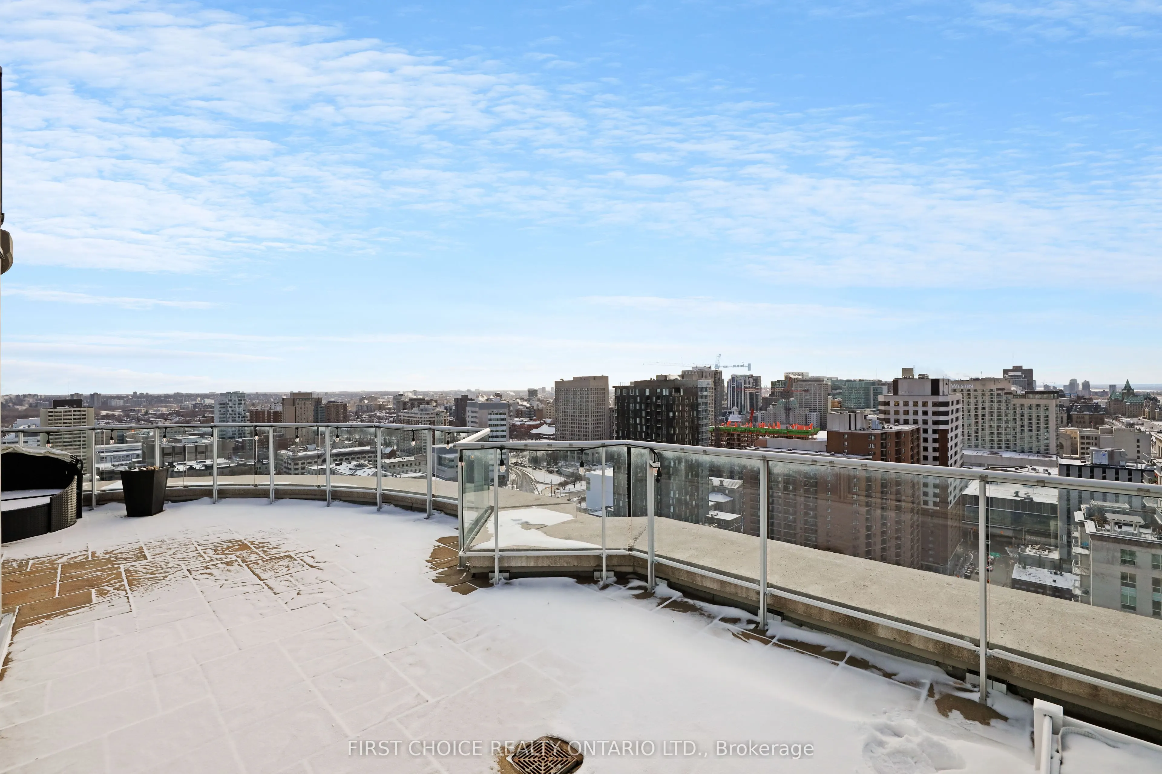 195 Besserer Street, #2701