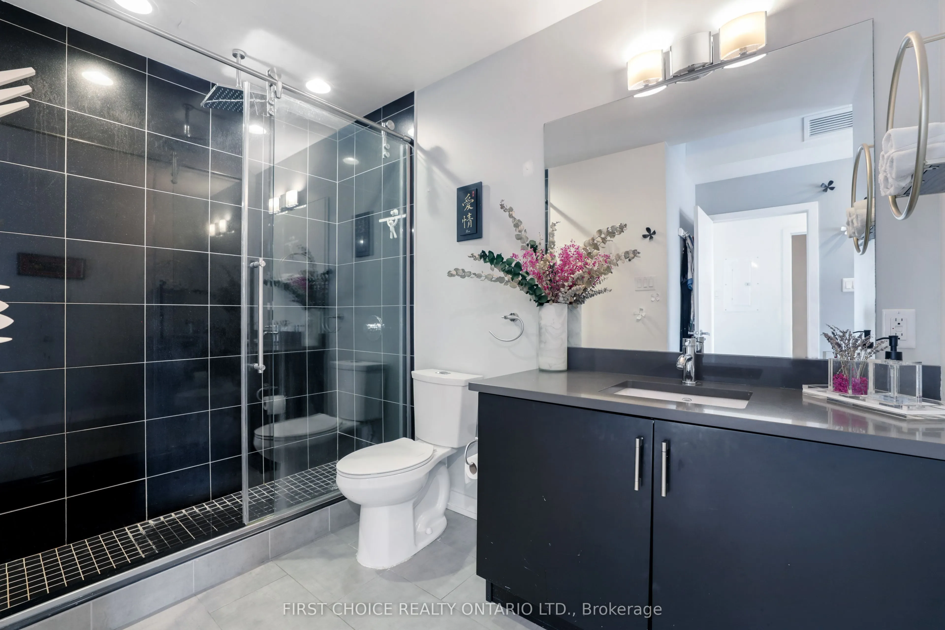 195 Besserer Street, #2701
